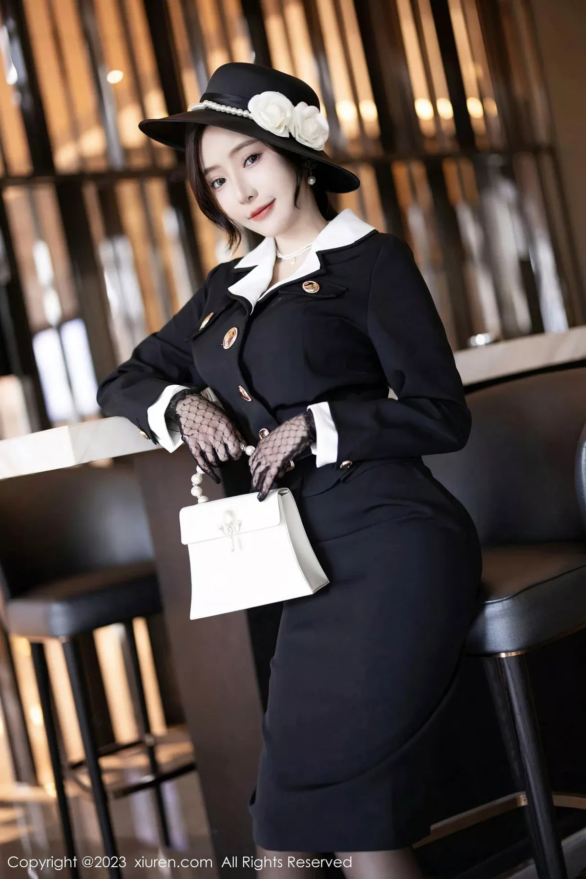 秀人集.com_[XiuRen秀人网]No.7048_女神王馨瑶yanni墨绿色轻透蕾丝内衣配黑丝秀完美身材诱惑写真81P