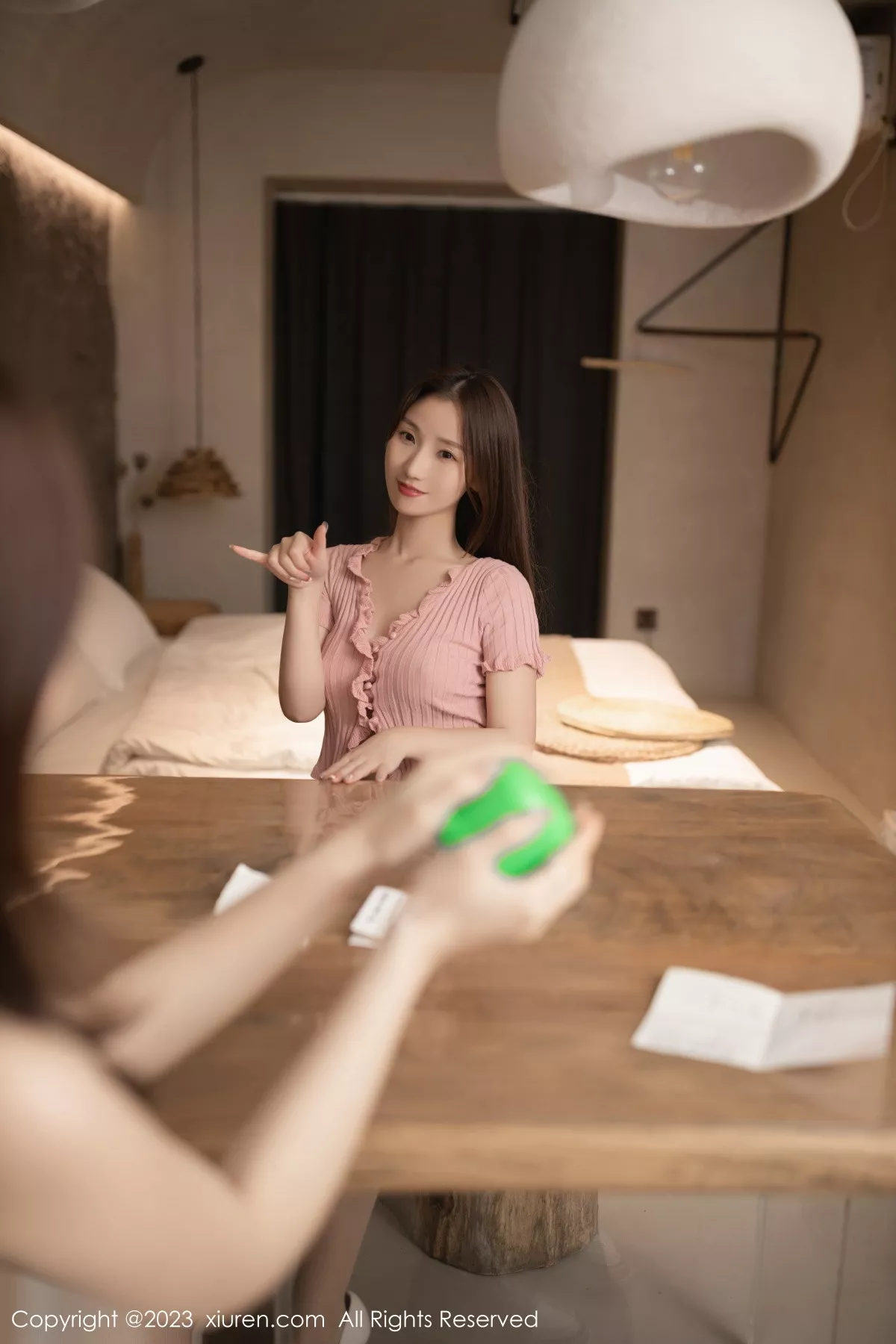 秀人集.com_[XiuRen秀人网]No.7084_模特鱼子酱Fish＆杏子Yada私房姐妹花半脱秀完美身材诱惑写真82P