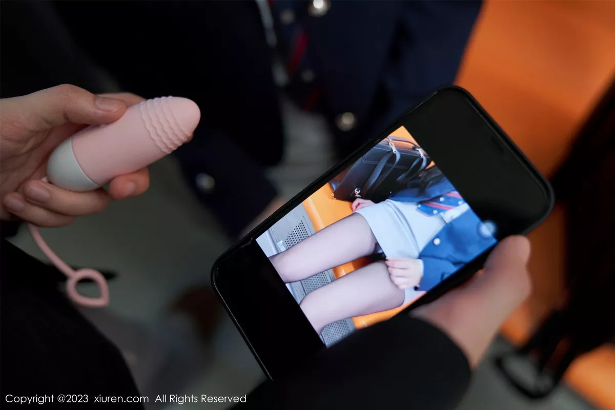 秀人集.com_[XiuRen秀人网]No.7086_女神周于希Sally地铁场景性感白色内衣配超薄黑丝完美诱惑写真100P