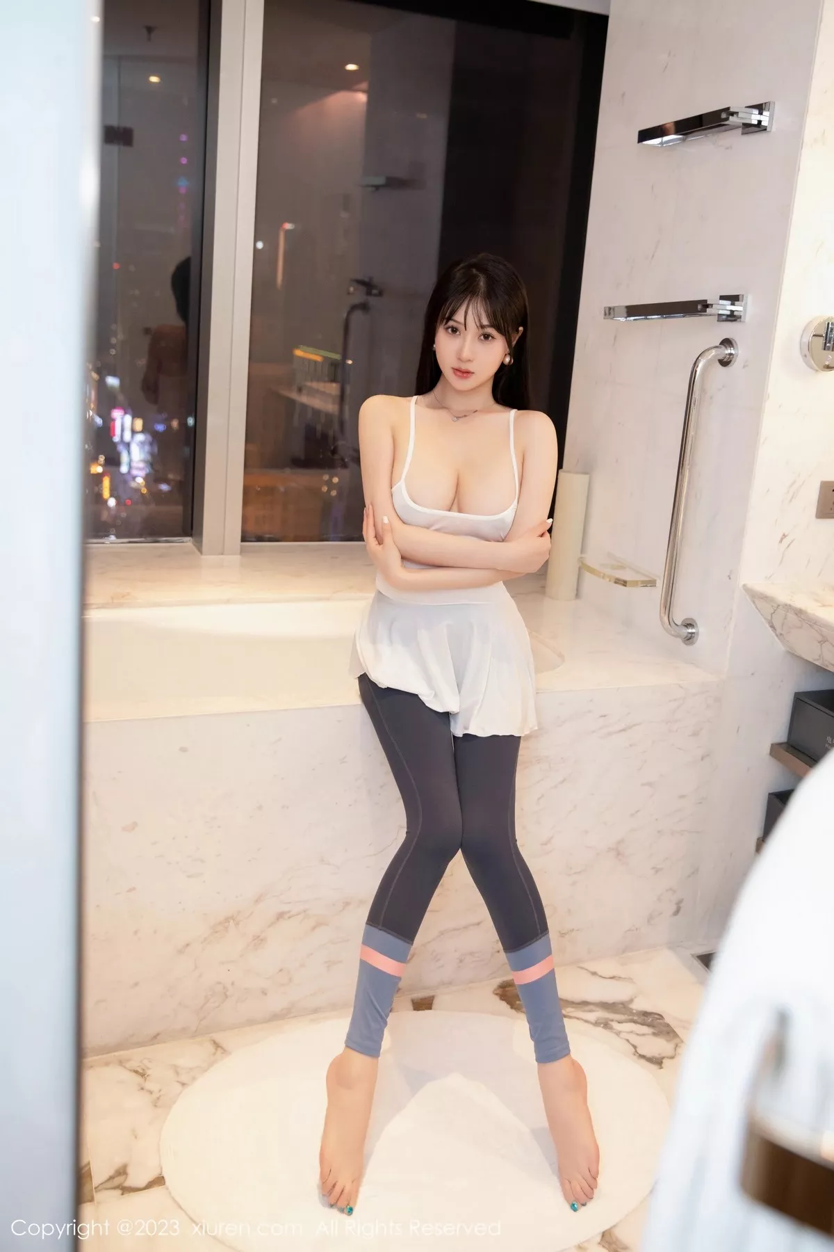 秀人集.com_[XiuRen秀人网]No.6968_模特柚琪Rich浴室场景性感白色轻透吊带服秀丰满身材诱惑写真83P