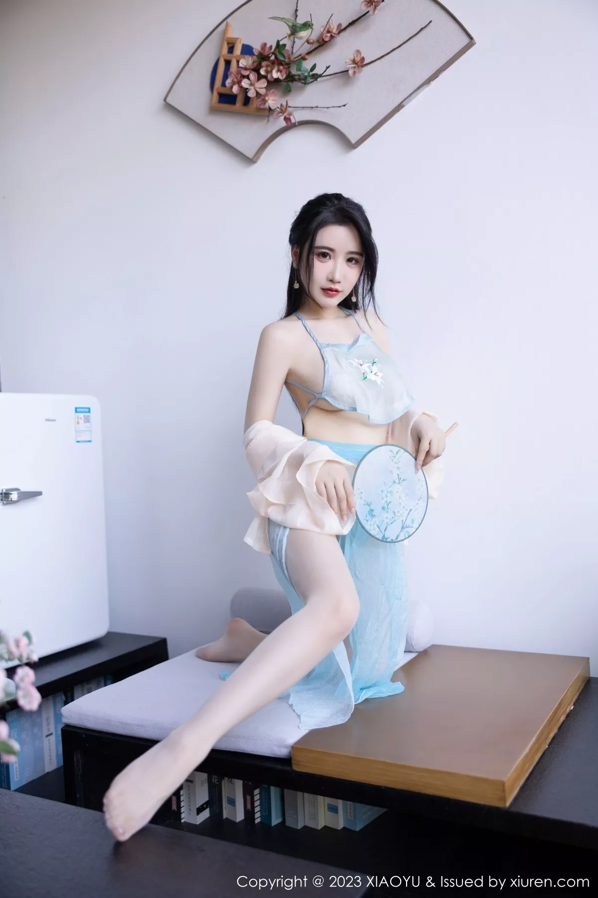 秀人集.com_[XiaoYu画语界]Vol.1057_女神Cherry樱桃酱淡蓝古装服饰配超薄肉丝秀惹火身材诱惑写真81P