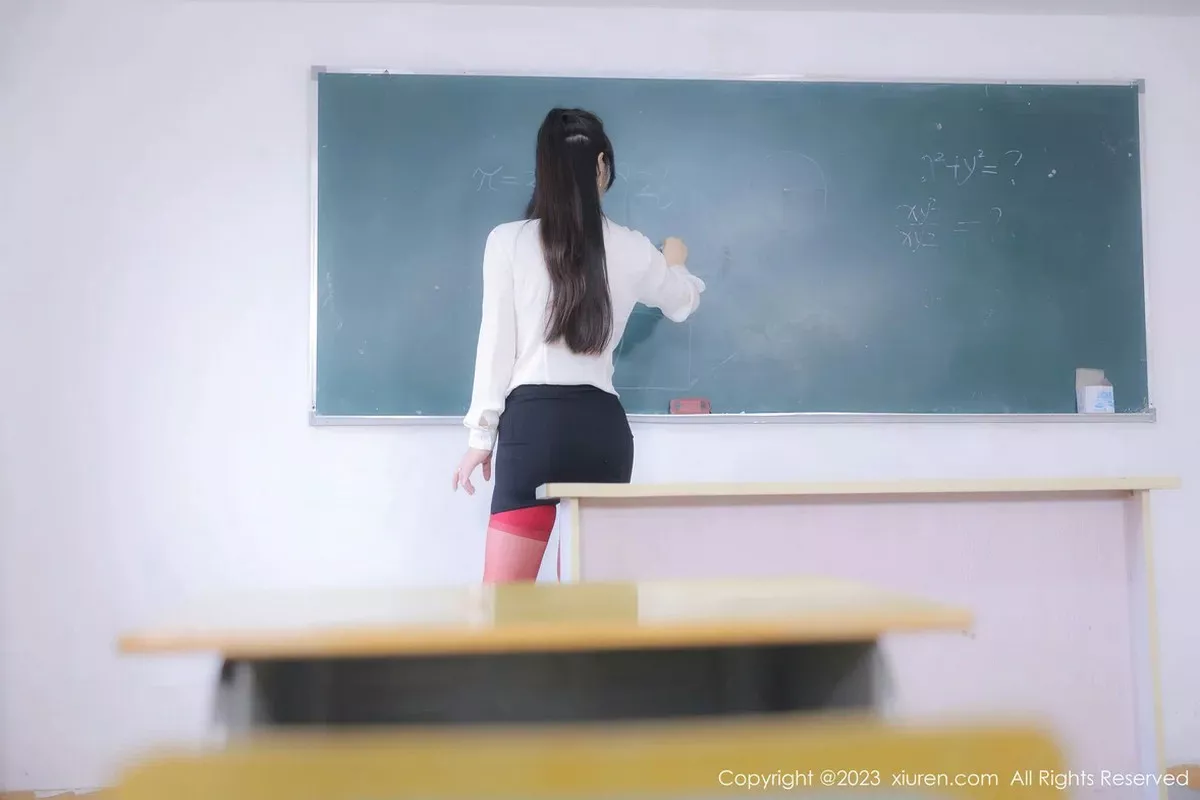 秀人集.com_[XiuRen秀人网]No.6980_模特诗诗kiki教师角色脱性感白T露红色内衣配红丝吊袜诱惑写真93P