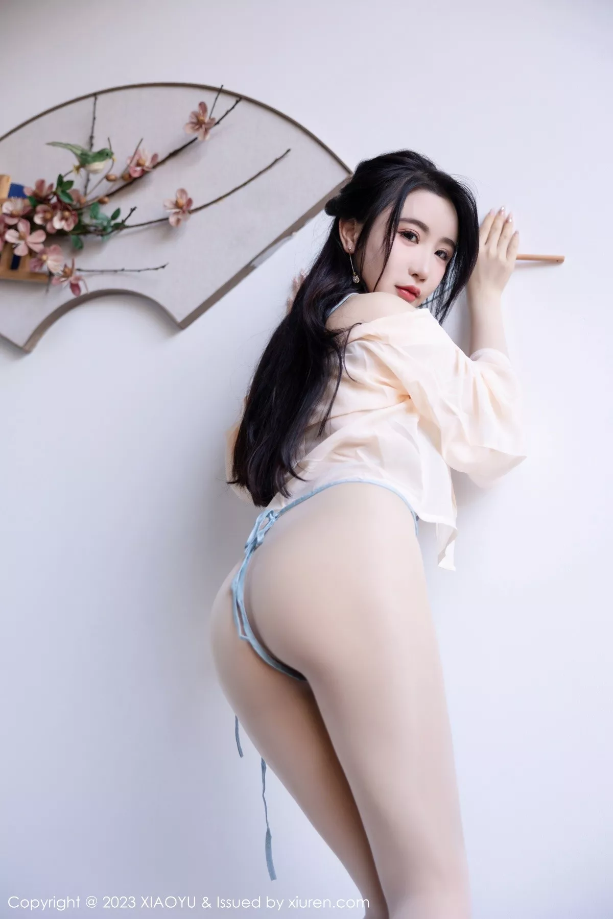 秀人集.com_[XiaoYu画语界]Vol.1057_女神Cherry樱桃酱淡蓝古装服饰配超薄肉丝秀惹火身材诱惑写真81P