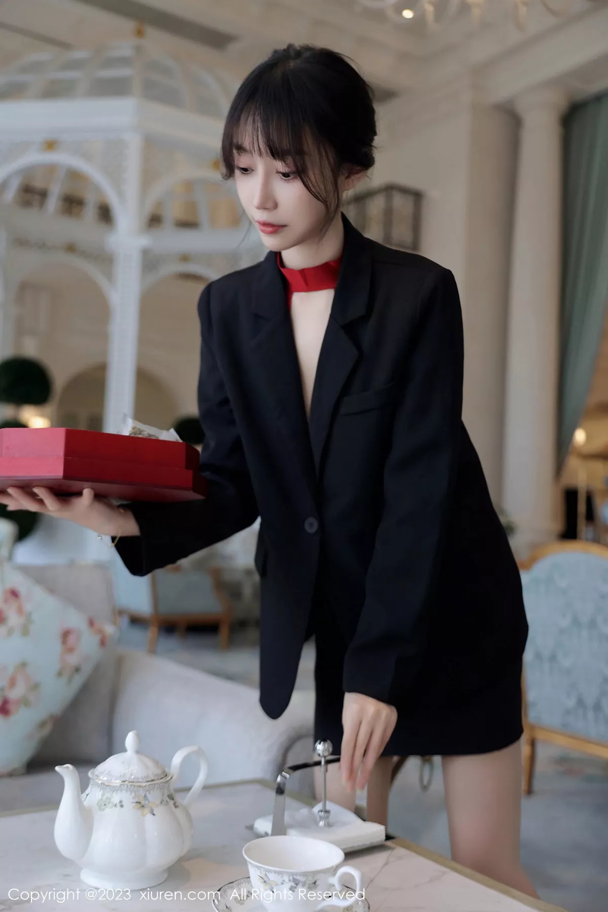 秀人集.com_[XiuRen秀人网]No.7102_模特玥儿玥er脱深色西服露性感红色情趣服配黑丝吊袜诱惑写真63P
