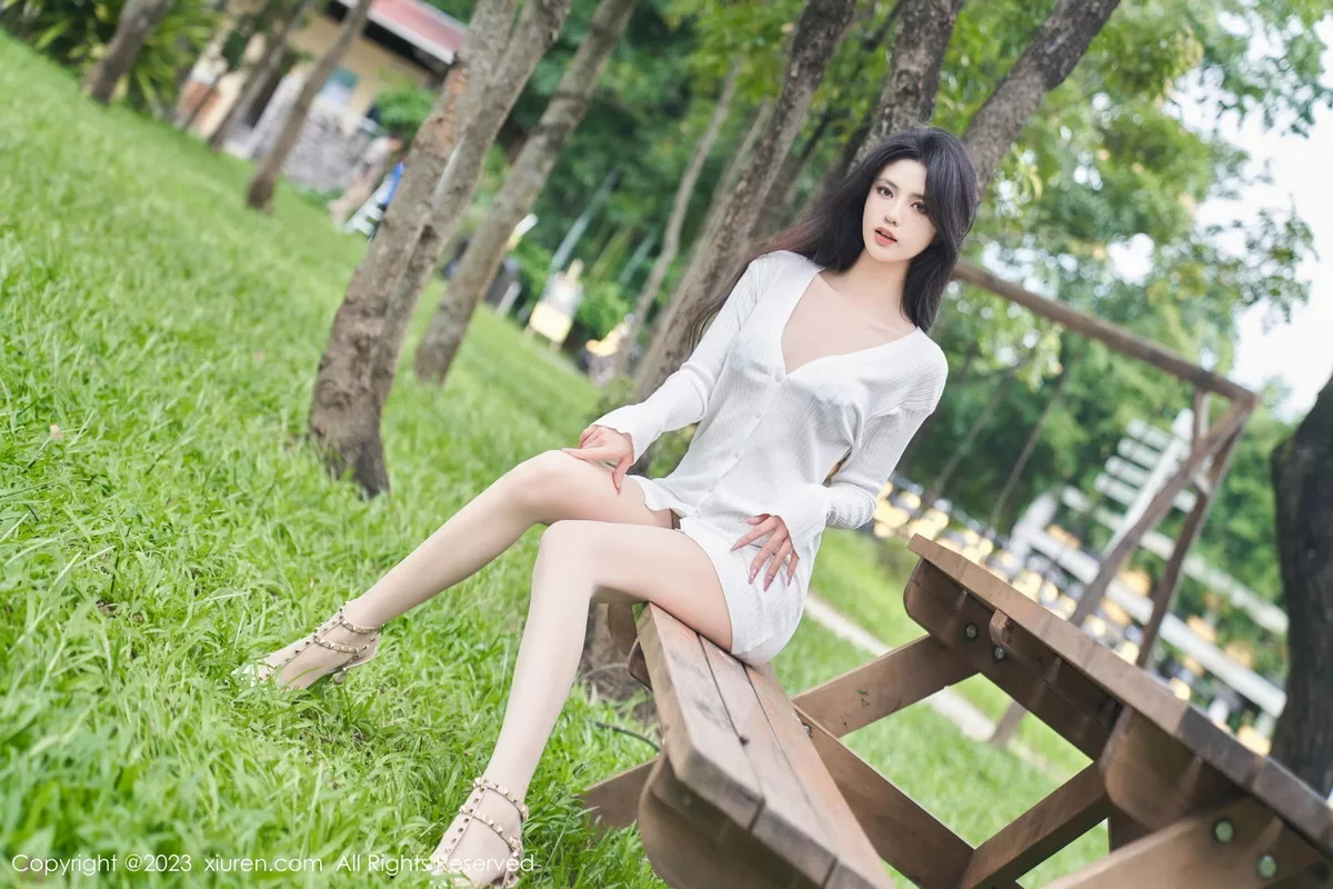 秀人集.com_[XiuRen秀人网]No.7162_模特浅浅Danny户外性感白色衬衫半脱秀丰腴曼妙身姿诱惑写真90P