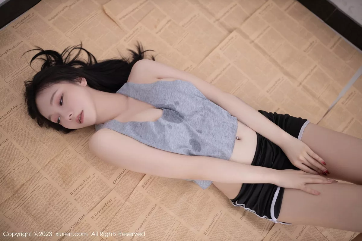 秀人集.com_[XiuRen秀人网]No.7170_模特安然anran女子审问室主题灰色上衣配黑色短裤完美诱惑写真79P