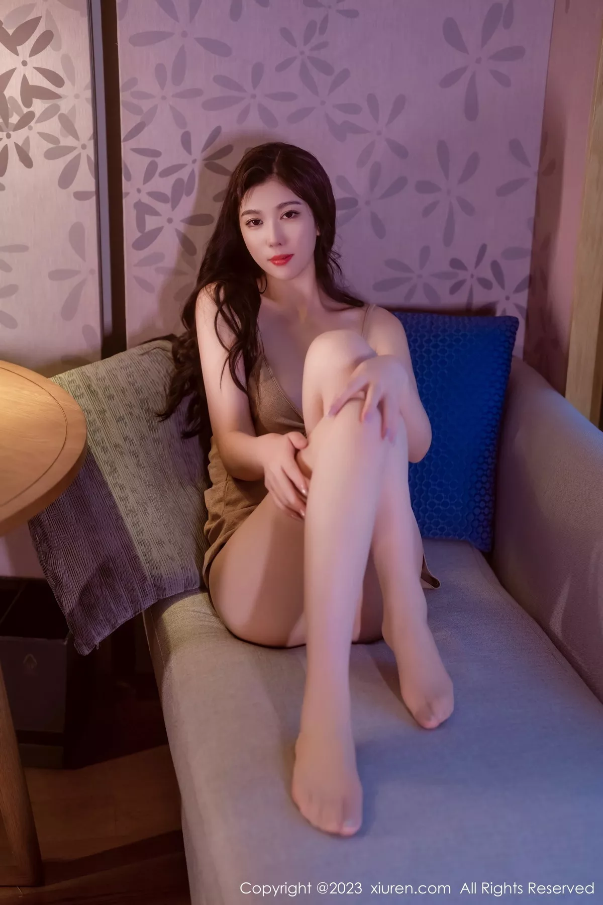 秀人集.com_[XiuRen秀人网]No.7167_模特李雅柔性感杏色吊带裙配原色丝袜秀高挑身材完美诱惑写真54P