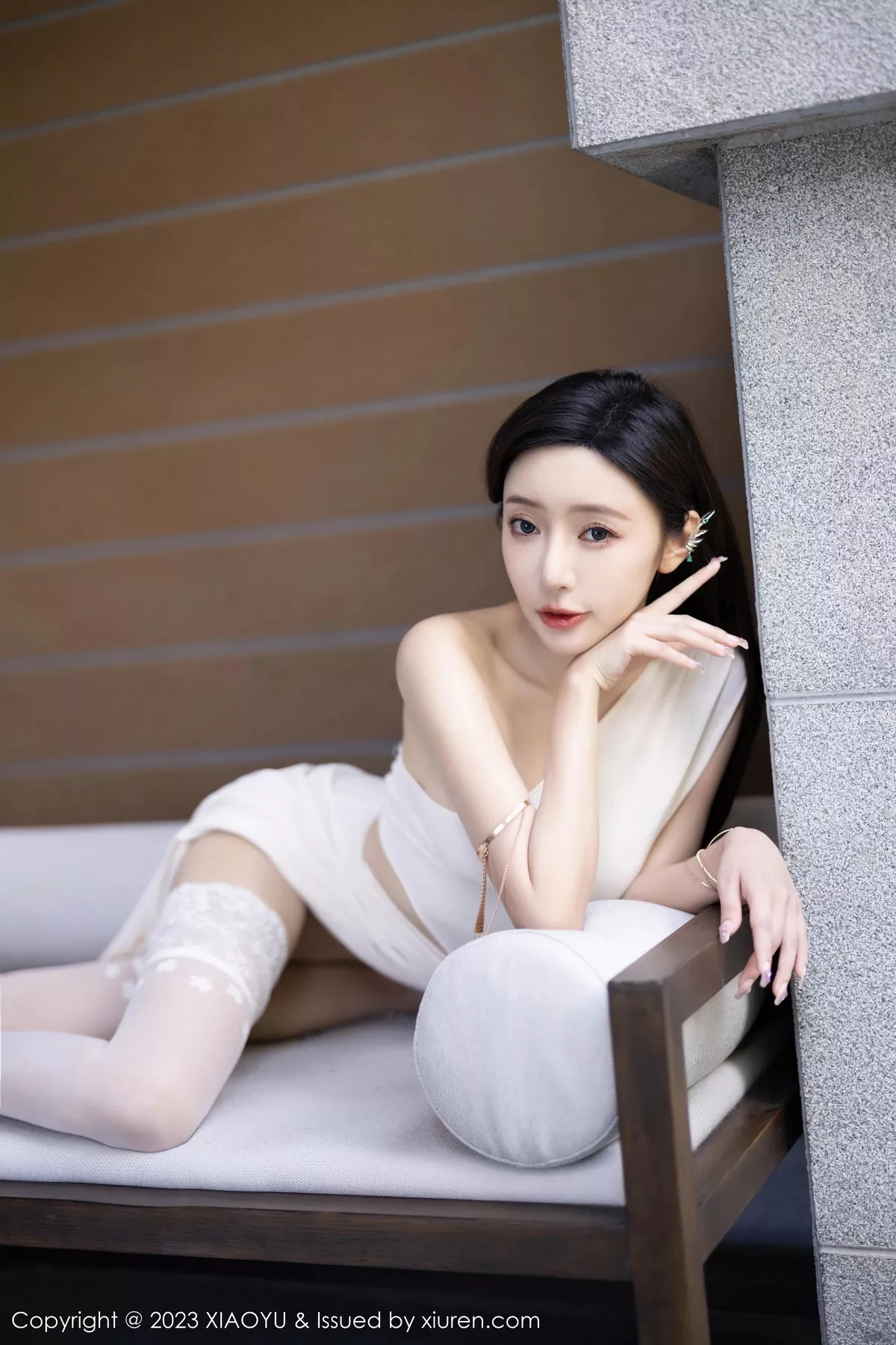 秀人集.com_[XiaoYu画语界]Vol.1082_女神王馨瑶yanni白色连衣裙露黑色情趣内衣秀惹火身材诱惑写真86P