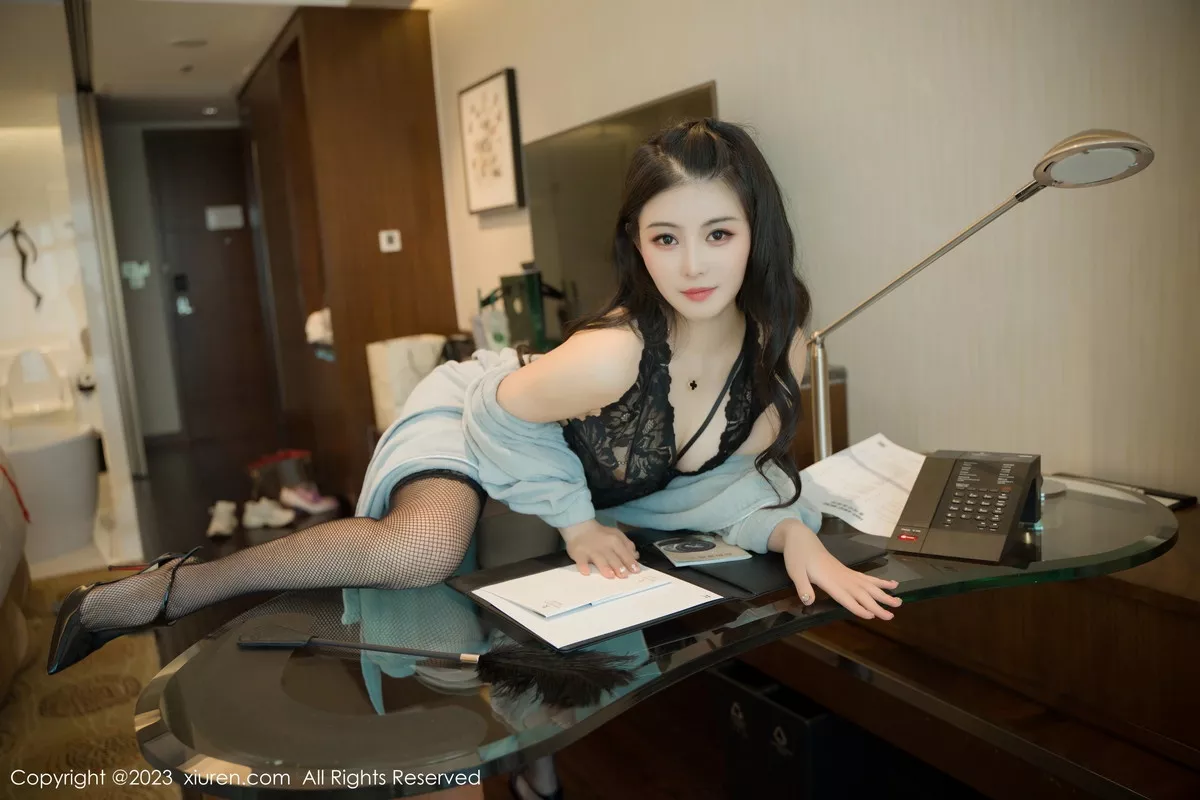 秀人集.com_[XiuRen秀人网]No.7107_模特柒喜小baby脱浴袍露黑色蕾丝情趣服饰秀惹火身材诱惑写真56P