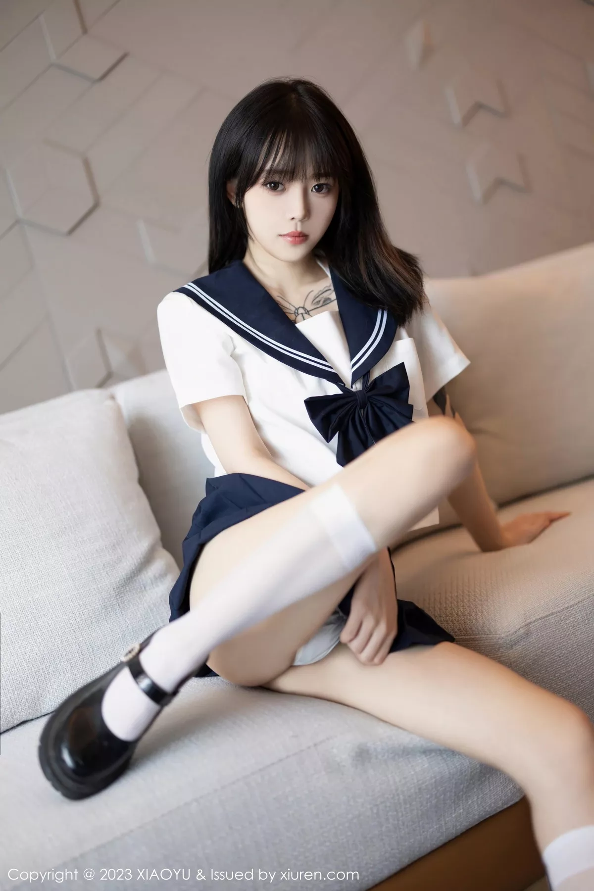 秀人集.com_[XiaoYu画语界]Vol.1087_模特奶瓶性感白色学妹服饰露白色情趣内衣秀曼妙身姿诱惑写真88P