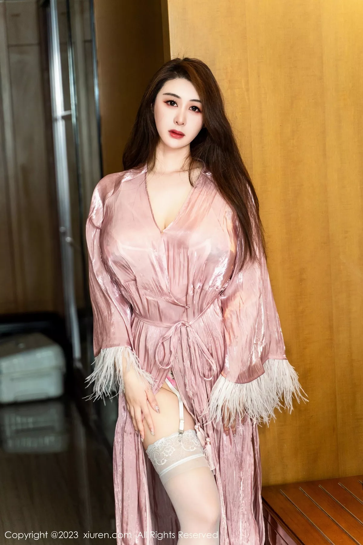 秀人集.com_[XiuRen秀人网]No.7203_模特王俪丁呀性感粉色丝绸睡衣露情趣内衣秀丰腴身姿诱惑写真63P