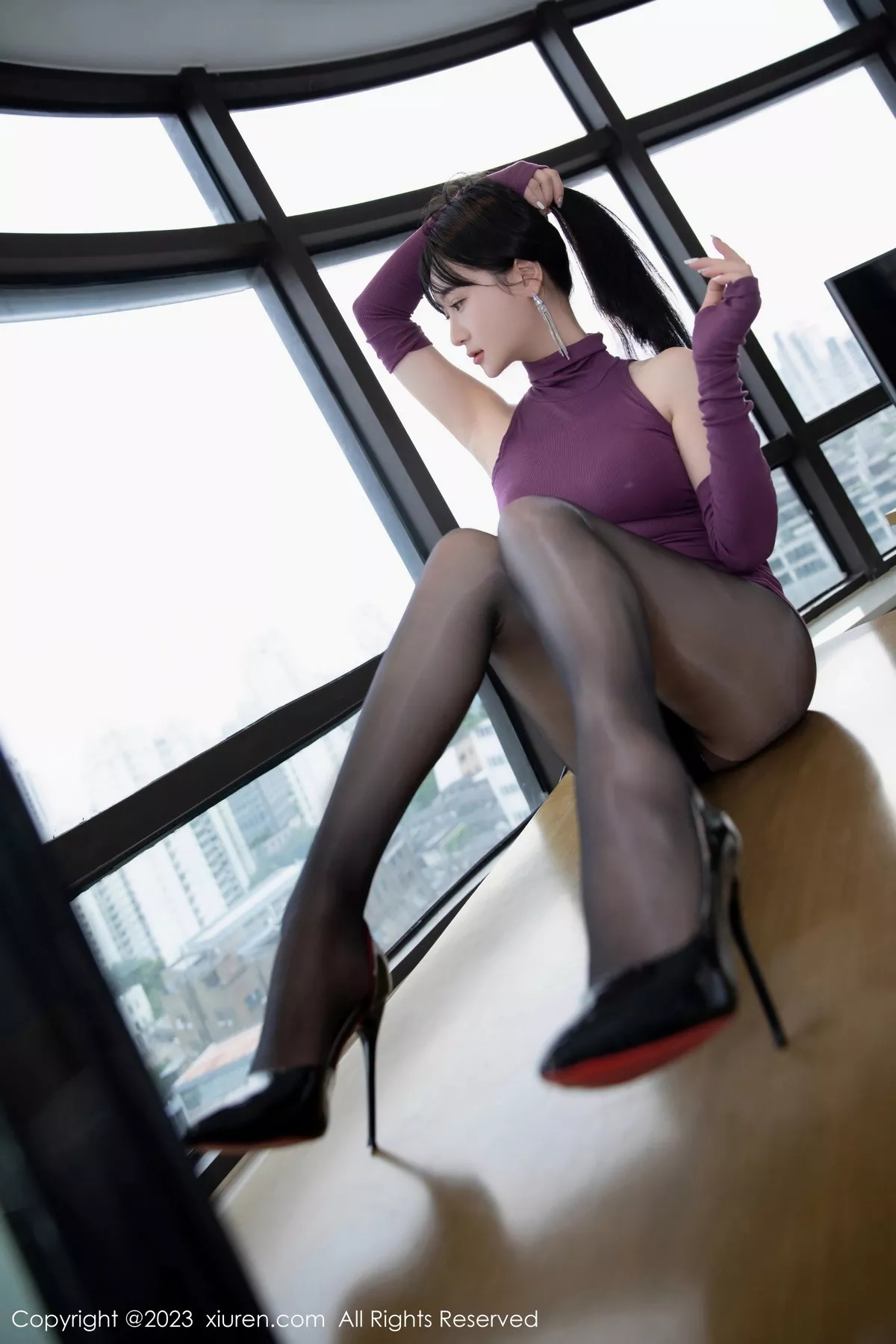 秀人集.com_[XiuRen秀人网]No.7205_模特柚琪Rich性感紫色连衣短裙配超薄黑丝秀曼妙身姿诱惑写真88P