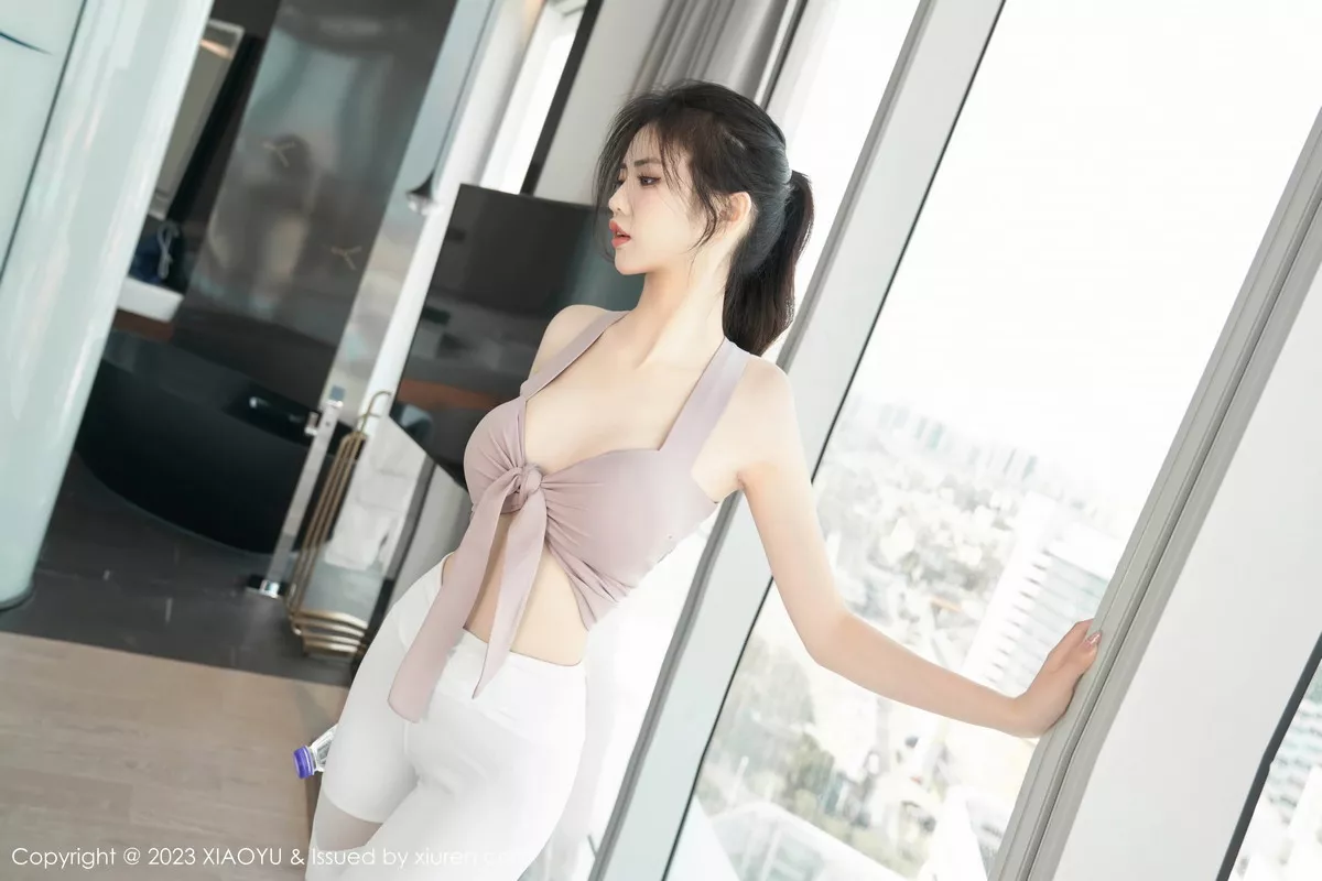 秀人集.com_[XiuRen秀人网]No.7213_模特浅浅Danny粉灰色上衣配简约白色长裤秀曼妙身姿诱惑写真82P