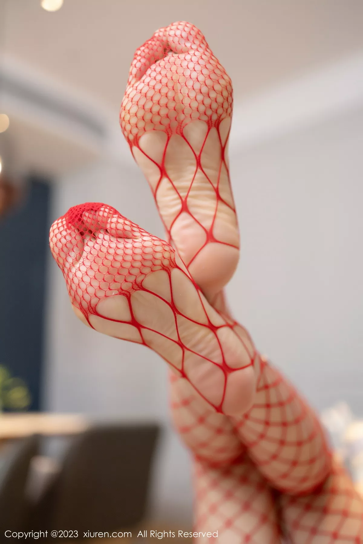 秀人集.com_[XiuRen秀人网]No.7236_女神杨晨晨红色连体衣配红丝网袜+黑色情趣内衣完美诱惑写真83P