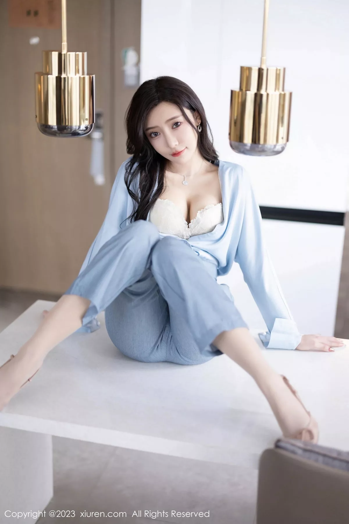 秀人集.com_[XiuRen秀人网]No.7123_女神王馨瑶yanni浅色Ol服饰露白色蕾丝内衣配超薄肉丝诱惑写真85P