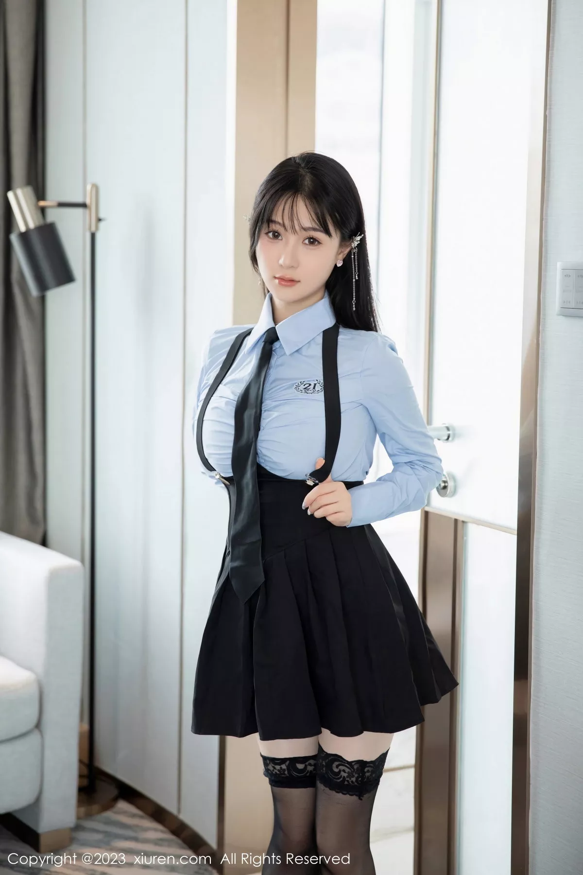 秀人集.com_[XiuRen秀人网]No.7140_模特柚琪Rich性感学妹装扮半脱露黑色内衣秀丰腴美臀诱惑写真76P