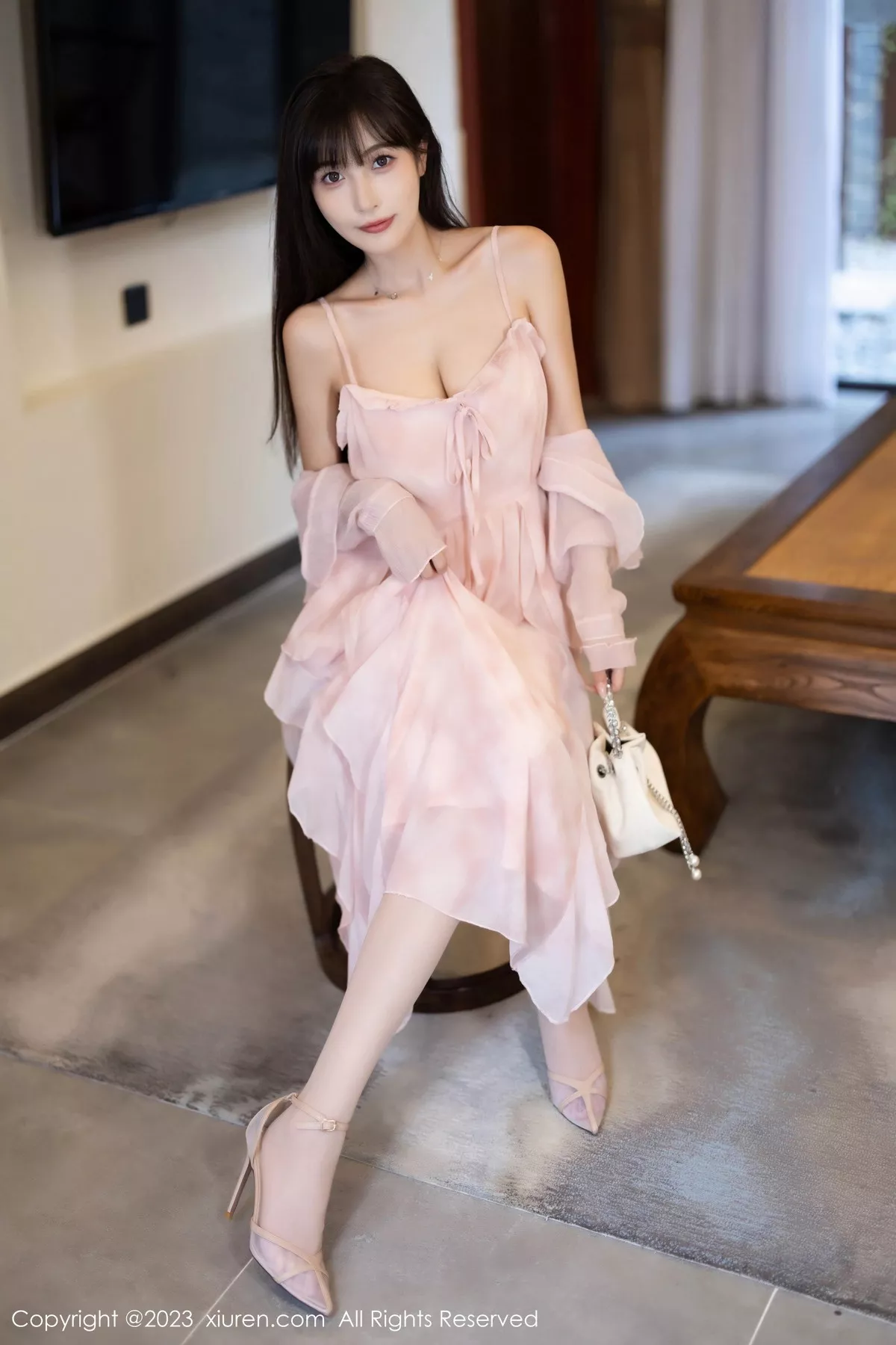 秀人集.com_[XiuRen秀人网]No.7263_模特林星阑性感粉色连衣长裙露粉色内衣配粉丝袜完美诱惑写真83P