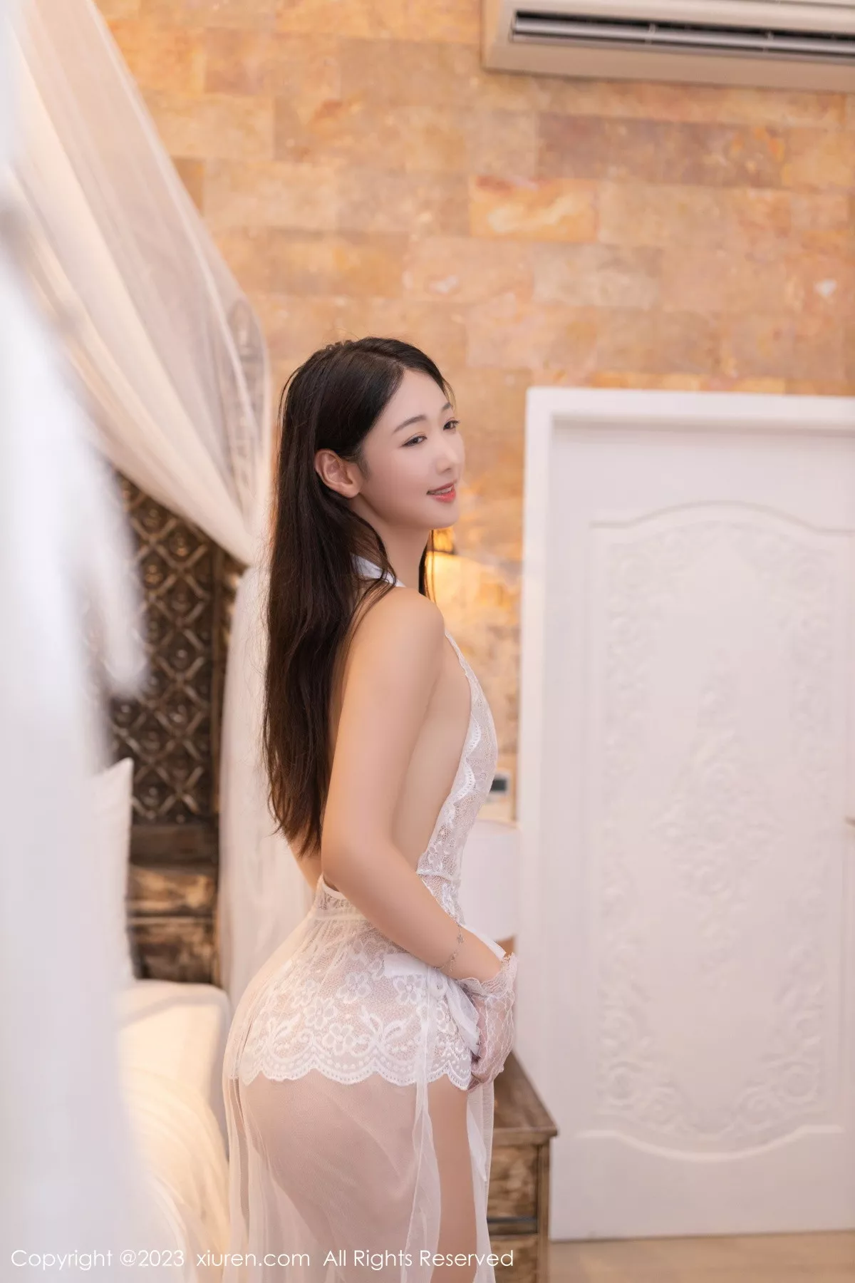 秀人集.com_[XiuRen秀人网]No.7369_模特唐安琪性感白色蕾丝情趣服饰配白丝袜秀曼妙身姿诱惑写真80P