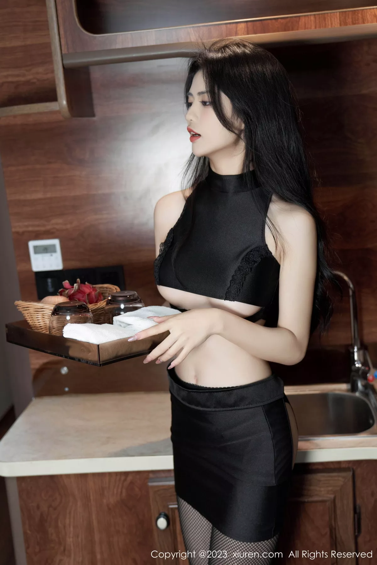 秀人集.com_[XiuRen秀人网]No.7380_模特浅浅Danny性感黑色短款上衣配黑短裙秀黑丝网袜诱惑写真70P