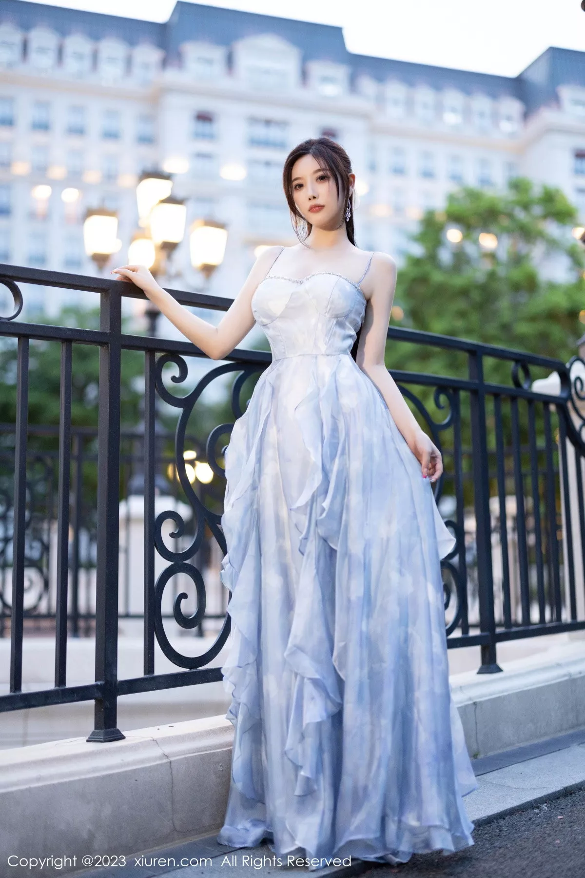 秀人集.com_[XiuRen秀人网]No.7382_女神杨晨晨Yome多套性感低胸连衣裙配超薄肉丝完美诱惑写真121P