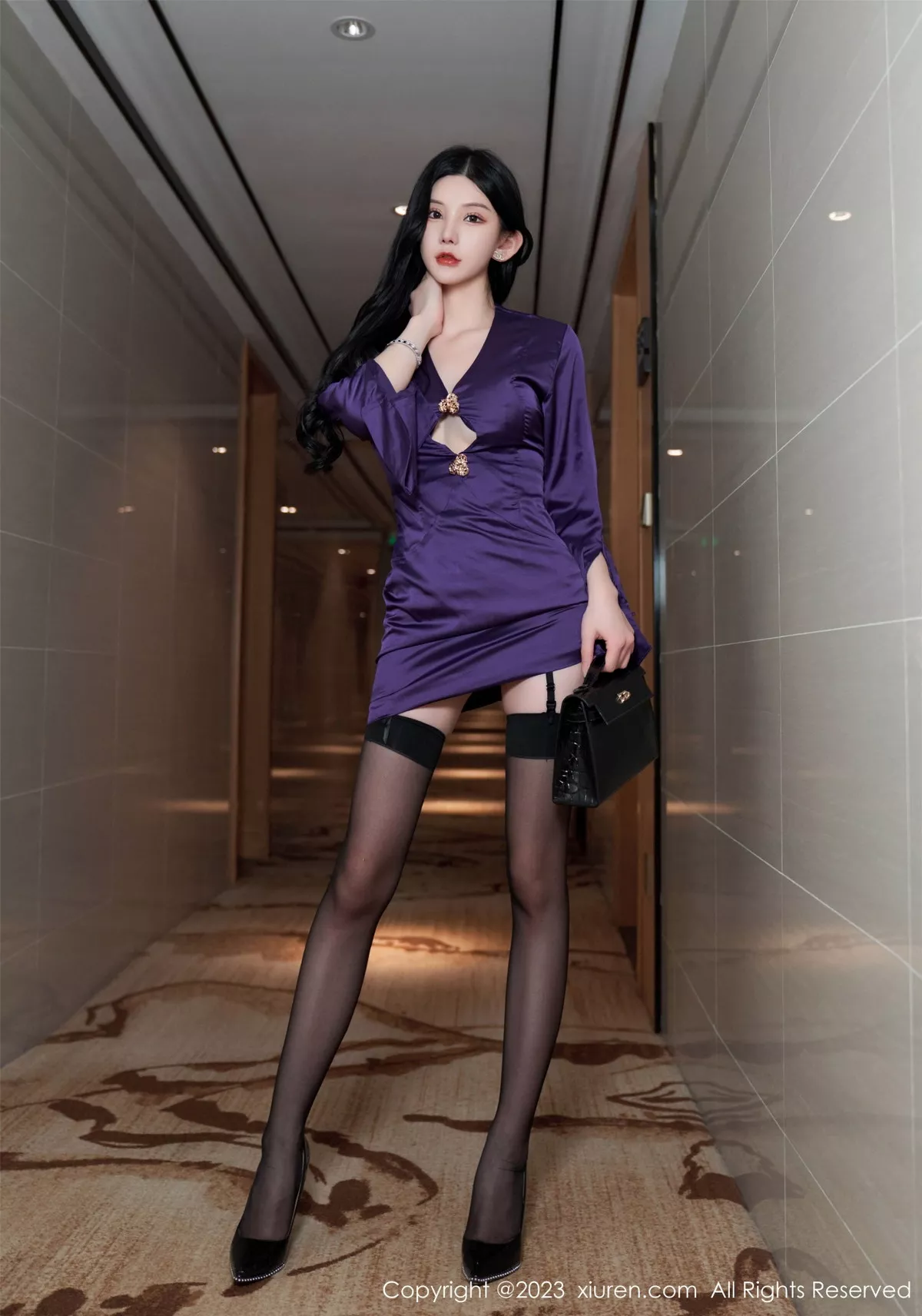 秀人集.com_[XiuRen秀人网]No.7398_女神周于希Sally紫色上衣露性感黑色情趣服秀惹火身材诱惑写真92P