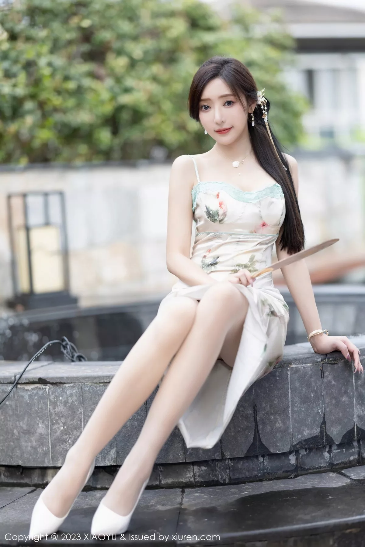 秀人集.com_[XiaoYu画语界]Vol.1097_女神王馨瑶yanni性感浅色吊带长裙+粉色情趣旗袍完美诱惑写真83P