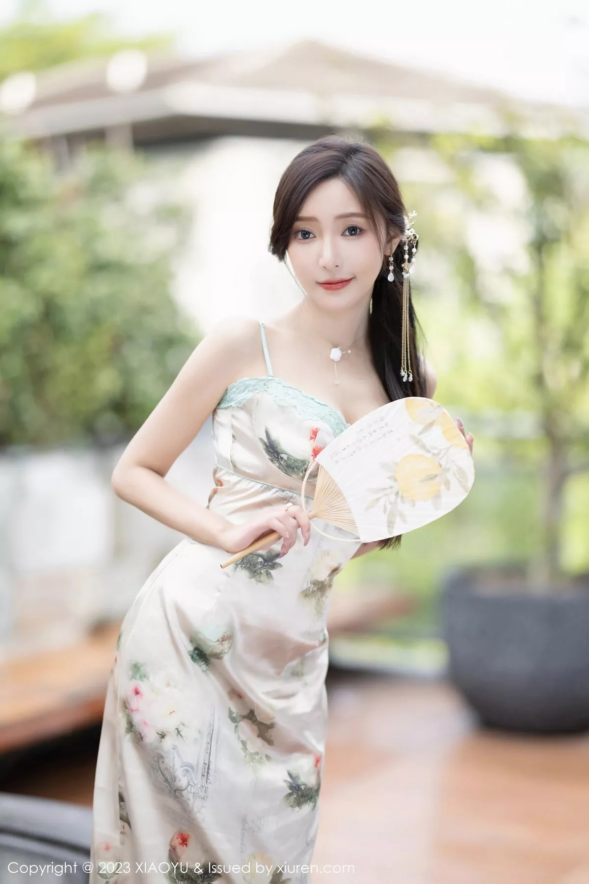 秀人集.com_[XiaoYu画语界]Vol.1097_女神王馨瑶yanni性感浅色吊带长裙+粉色情趣旗袍完美诱惑写真83P