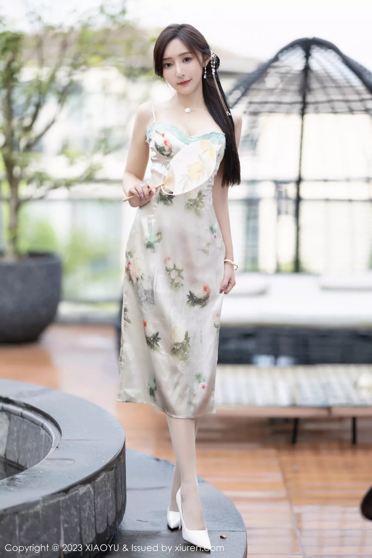 秀人集.com_[XiaoYu画语界]Vol.1097_女神王馨瑶yanni性感浅色吊带长裙+粉色情趣旗袍完美诱惑写真83P