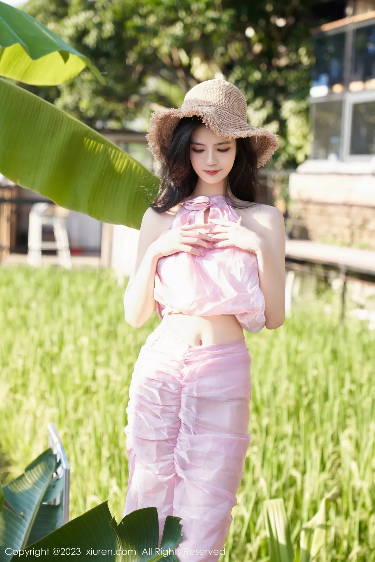 秀人集.com_[XiuRen秀人网]No.7281_模特浅浅Danny户外场景性感玫红薄透套装秀曼妙身姿诱惑写真79P