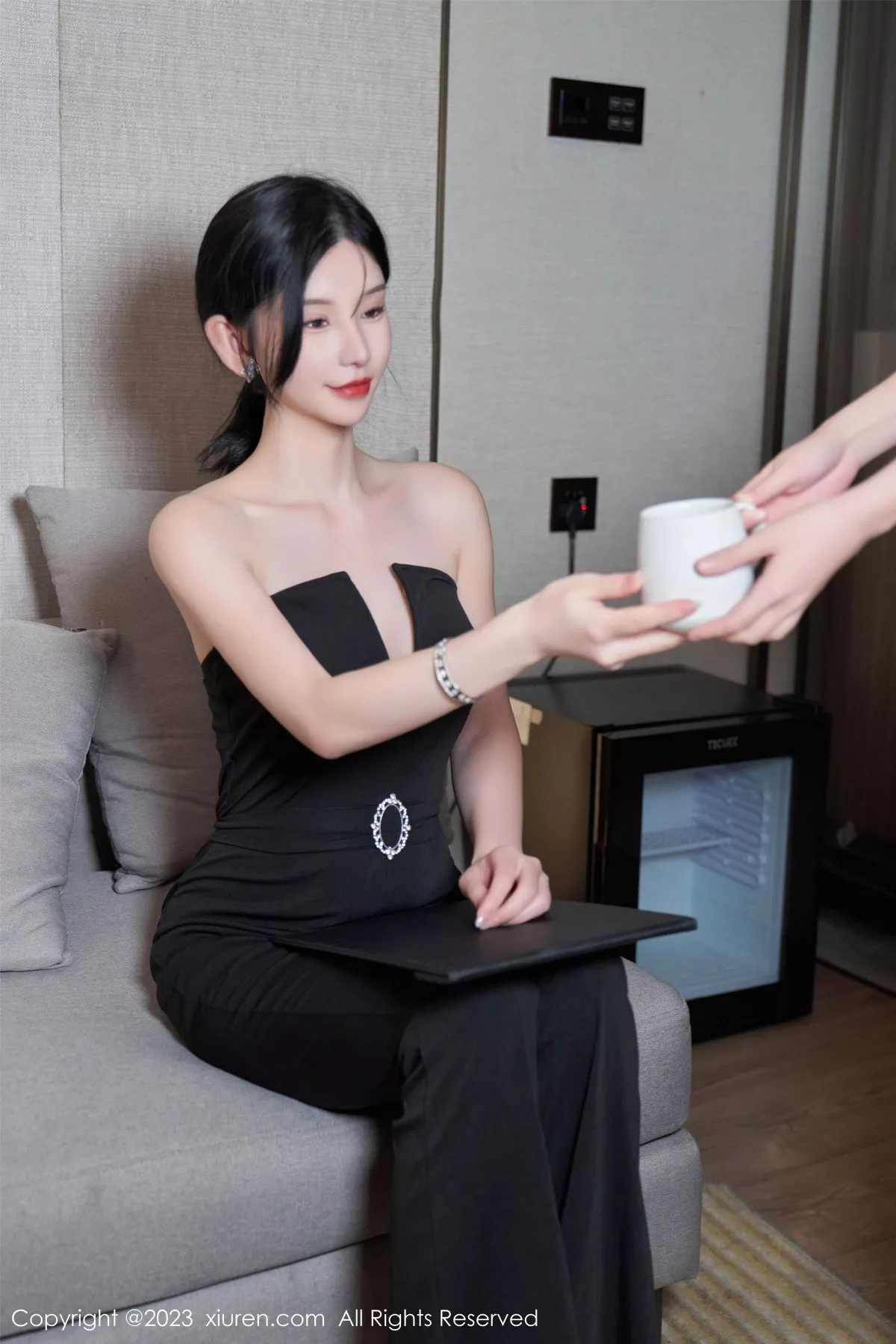 秀人集.com_[XiuRen秀人网]No.7289_女神周于希Sally新人试镜性感猫女郎服饰秀完美身材诱惑写真100P