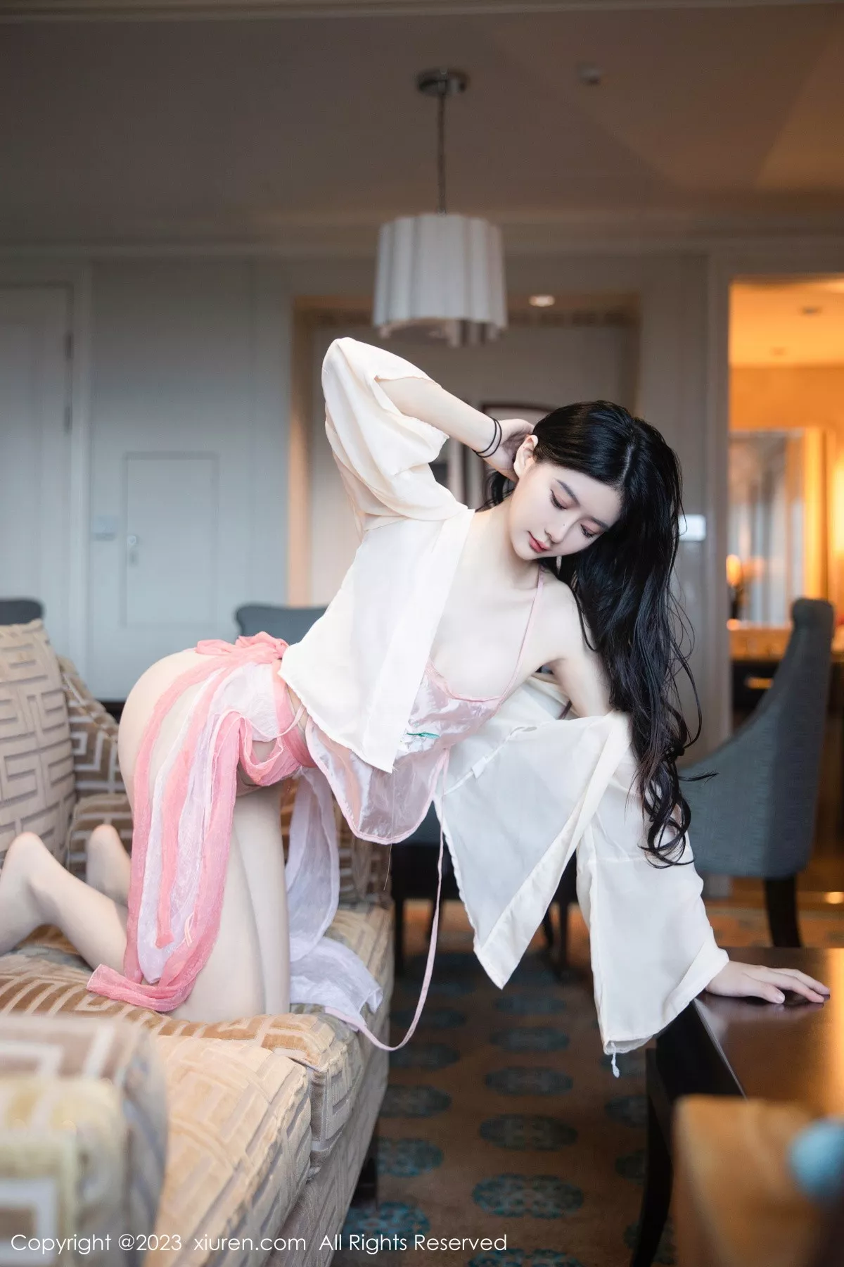 秀人集.com_[XiuRen秀人网]No.7290_模特幼幼性感粉色古装服饰配超薄无内肉丝秀惹火身材诱惑写真88P