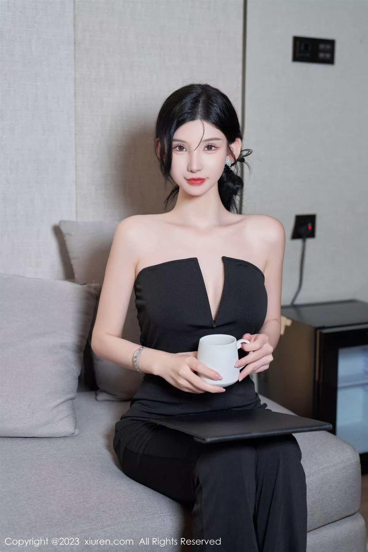 秀人集.com_[XiuRen秀人网]No.7289_女神周于希Sally新人试镜性感猫女郎服饰秀完美身材诱惑写真100P