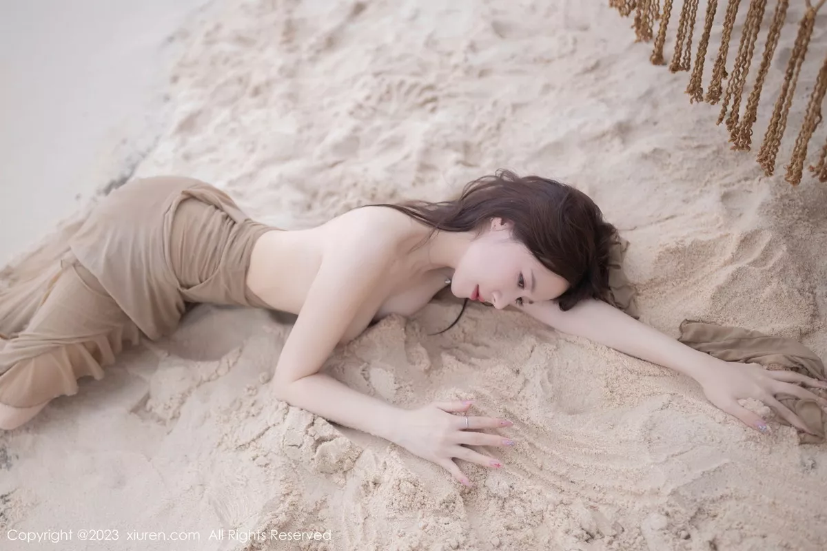 秀人集.com_[XiuRen秀人网]No.7288_模特鱼子酱Fish沙滩场景性感咖啡色连衣裙秀曼妙身姿诱惑写真77P