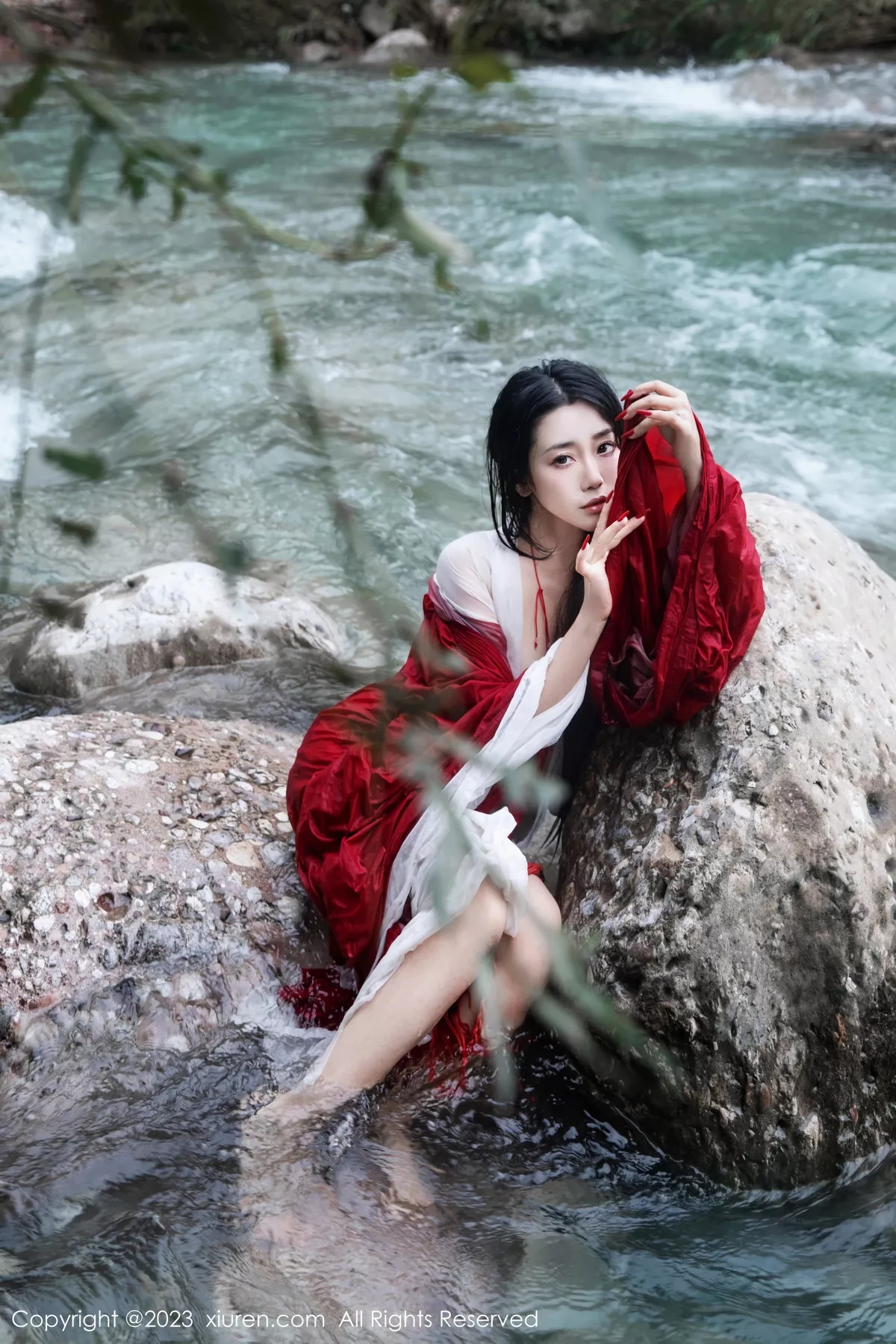 秀人集.com_[XiuRen秀人网]No.7295_模特严利娅Yuliya妲己扮演性感红色薄透古装服饰秀美臀诱惑写真89P