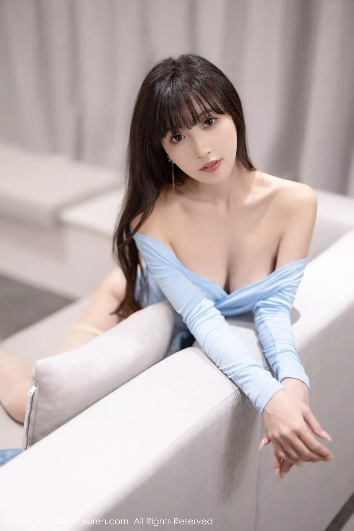 秀人集.com_[XiuRen秀人网]No.7422_模特林星阑性感灰色OL服饰+淡蓝连衣短裙秀曼妙身姿诱惑写真85P