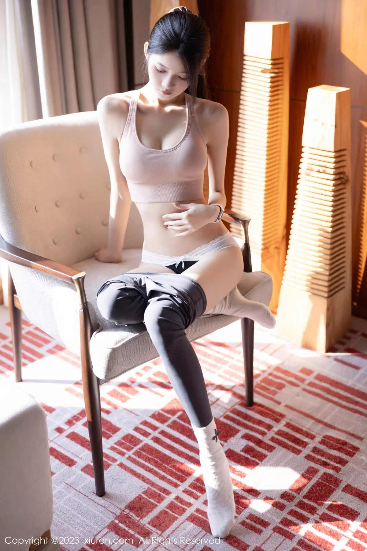 秀人集.com_[XiuRen秀人网]No.7438_模特程程程健身房紫灰色上衣配灰色运动裤秀曼妙身姿诱惑写真84P