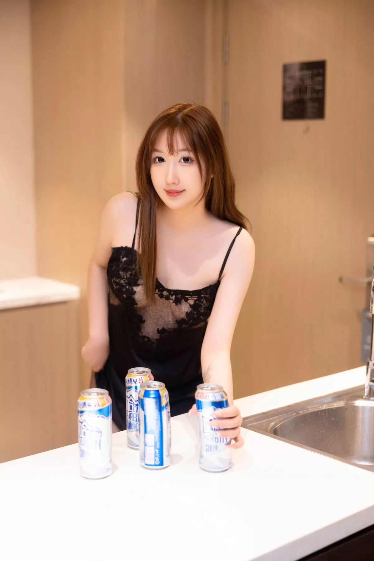 秀人集.com_[XiuRen秀人网]No.7437_模特江真真私房浴室性感黑色薄纱吊带短裙配超薄黑丝诱惑写真88P