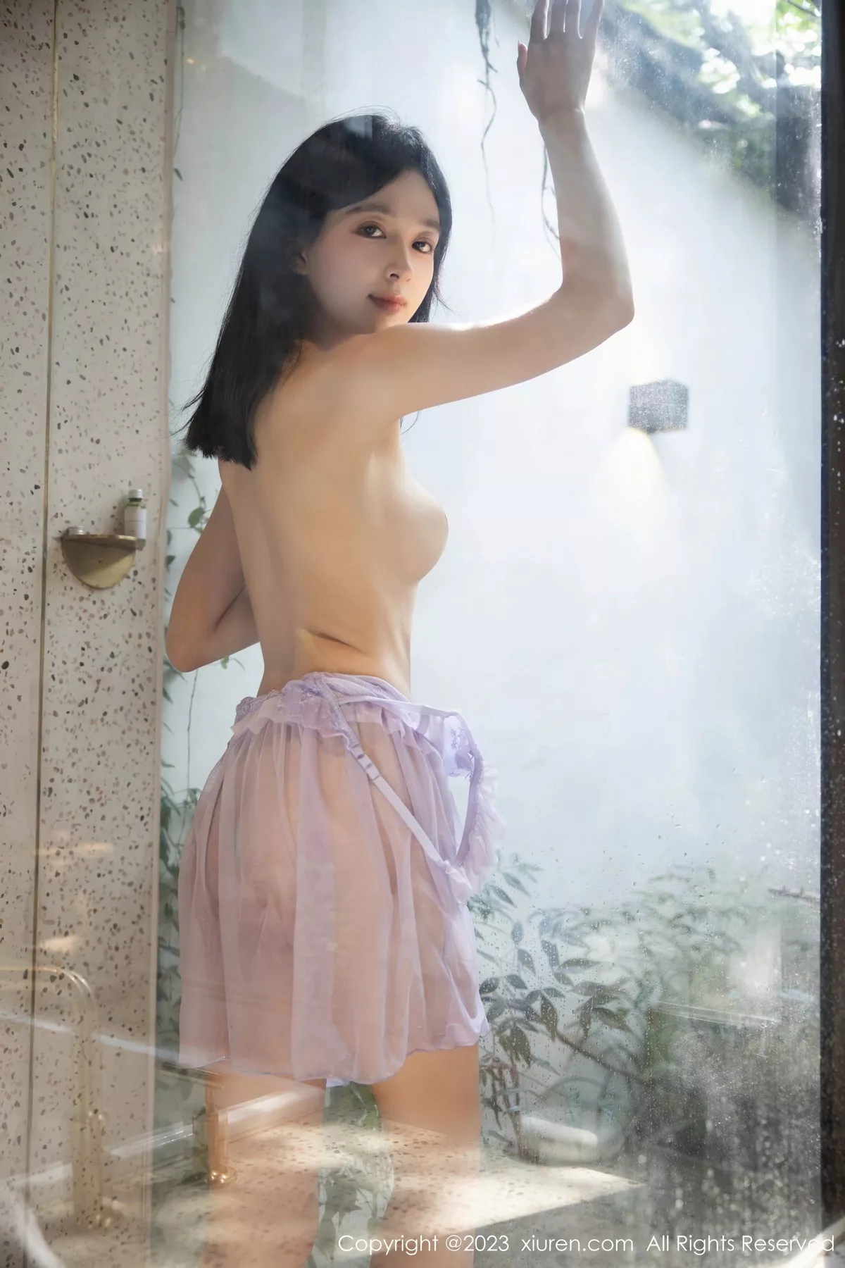 秀人集.com_[XiuRen秀人网]No.7451_模特糖豆sisi浴缸场景性感紫色薄纱睡裙湿身秀惹火身材诱惑写真56P