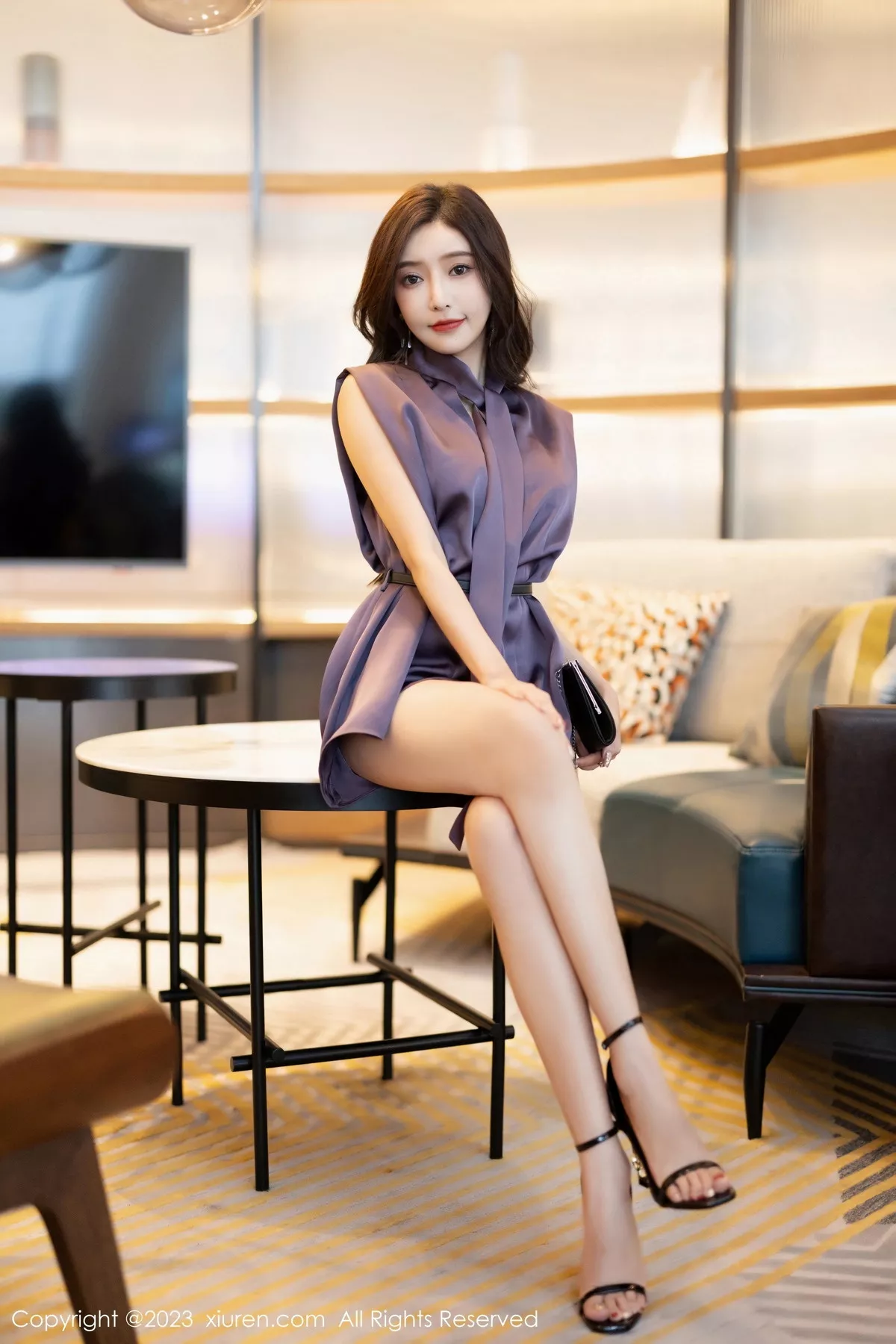 秀人集.com_[XiuRen秀人网]No.7462_女神王馨瑶yanni脱紫色上衣露性感白色蕾丝内衣完美诱惑写真80P