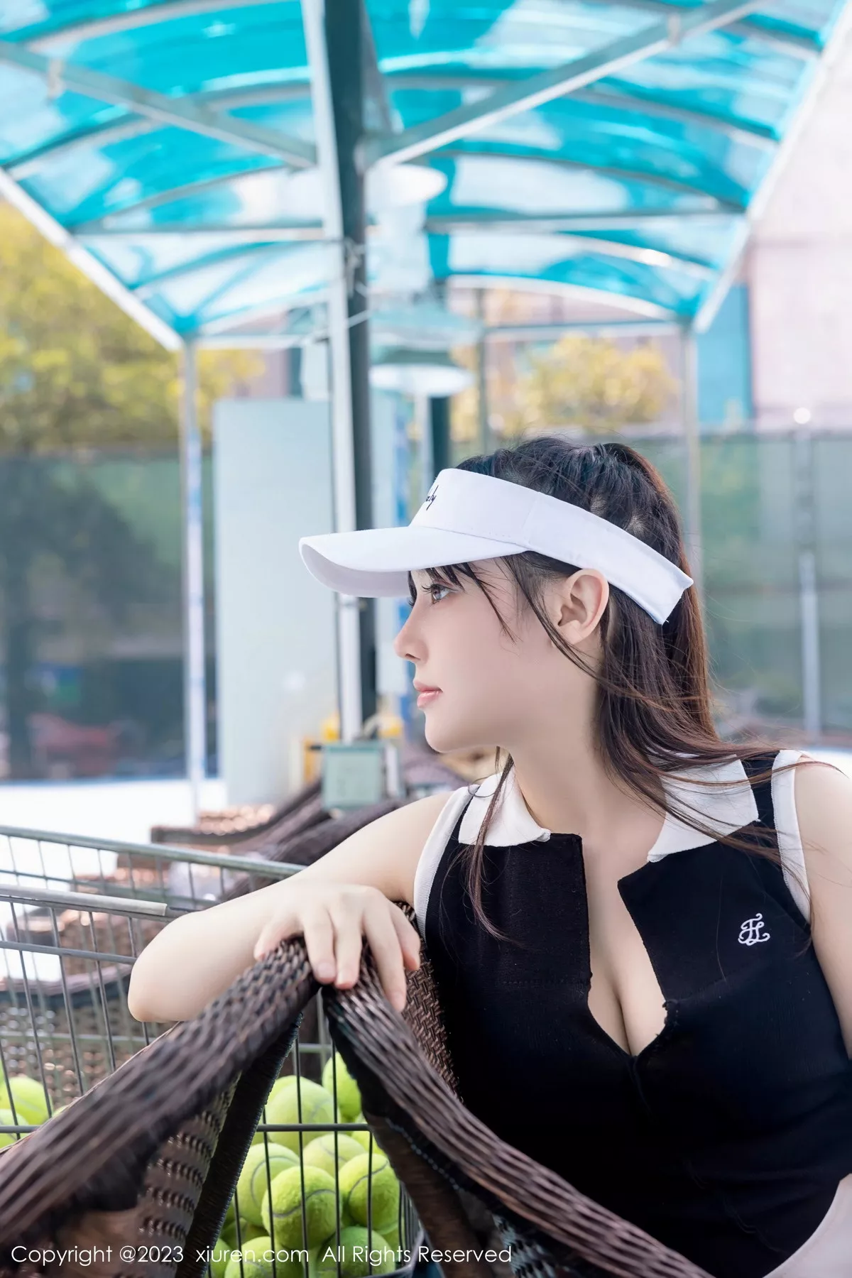 秀人集.com_[XiuRen秀人网]No.7467_模特豆瓣酱性感白色短裙网球运动服饰秀翘臀美腿撩人诱惑写真80P