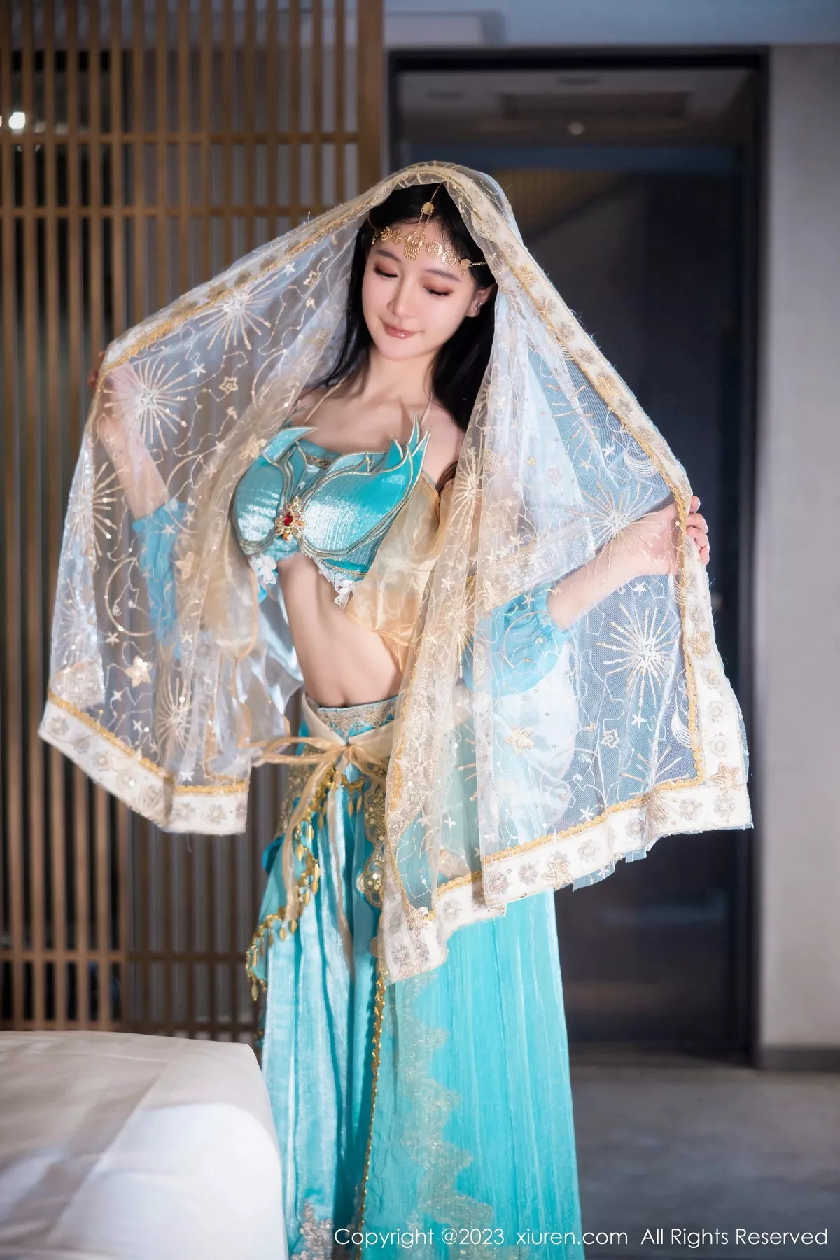 秀人集.com_[XiuRen秀人网]No.7469_模特幼幼性感蓝色西域舞娘短裙露黑色内裤秀白嫩美腿诱惑写真82P