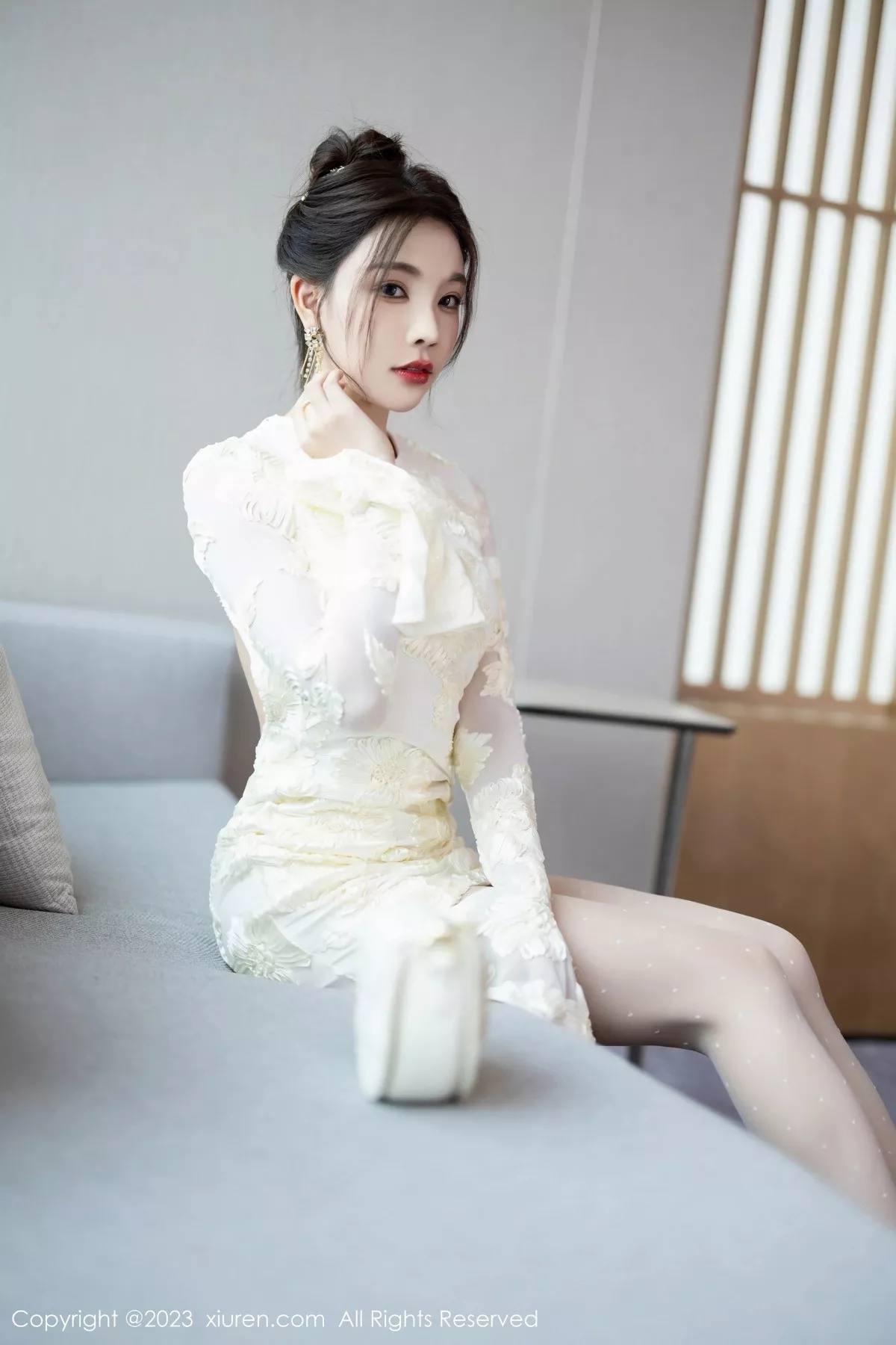 秀人集.com_[XiuRen秀人网]No.7476_女神徐莉芝性感淡黄连衣短裙+黄色情趣内衣秀惹火身材诱惑写真85P