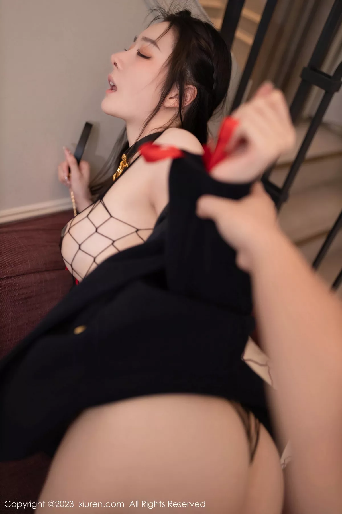 秀人集.com_[XiuRen秀人网]No.7474_模特小逗逗捆绑主题性感黑色网格情趣服配黑丝袜撩人诱惑写真78P