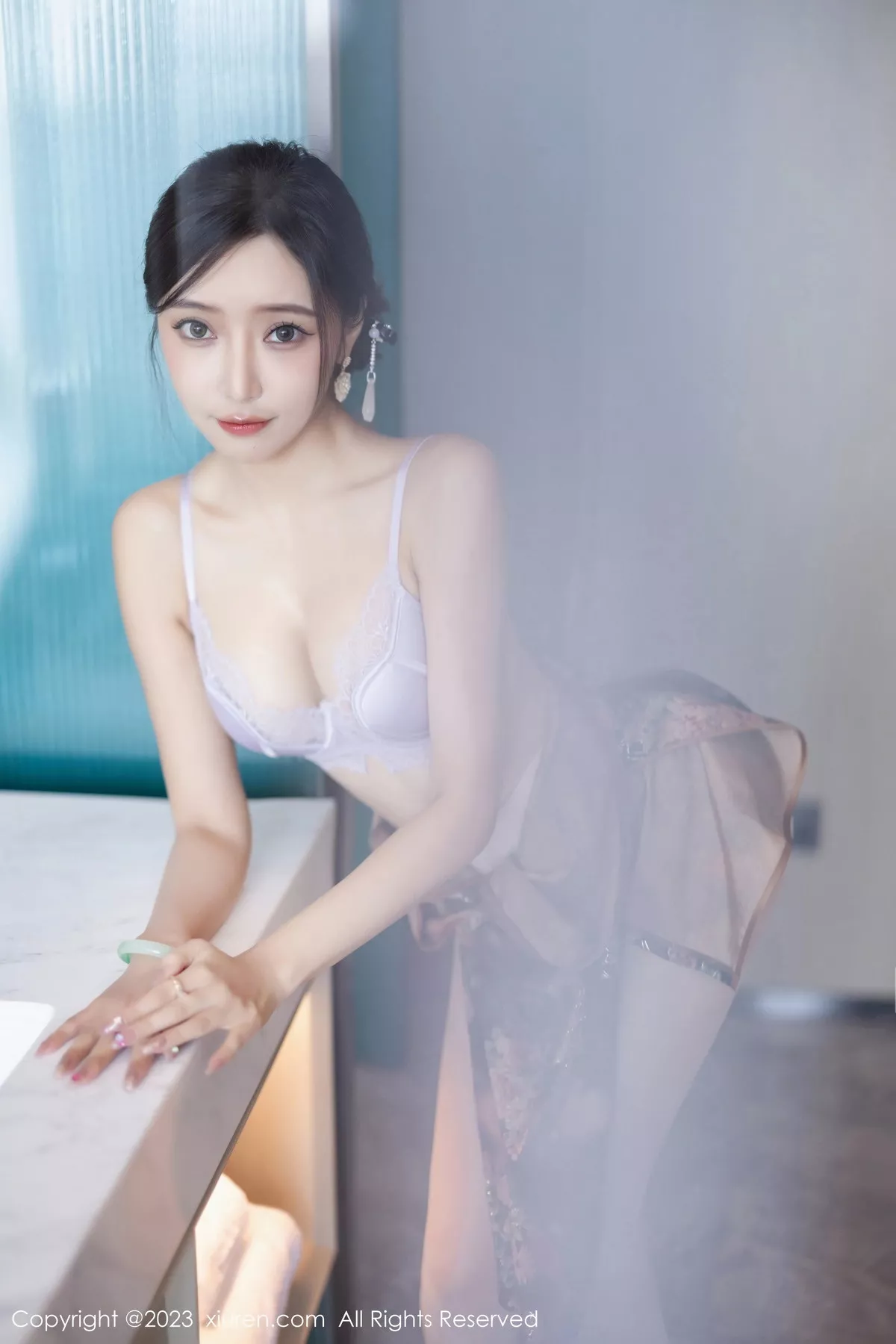 秀人集.com_[XiuRen秀人网]No.7495_女神王馨瑶yanni性感花纹旗袍露淡紫色内衣配开档肉丝诱惑写真81P