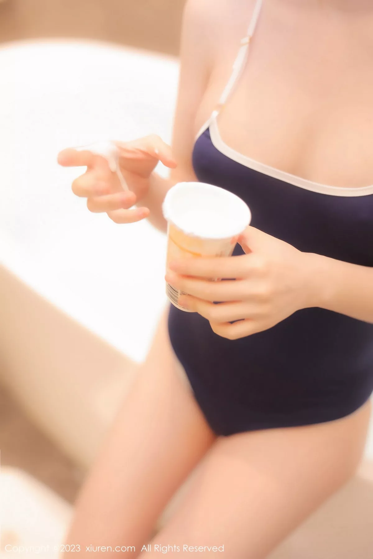 秀人集.com_[XiuRen秀人网]No.7499_模特林悠悠浴室场景性感深蓝吊带高开叉服秀曼妙身姿诱惑写真75P