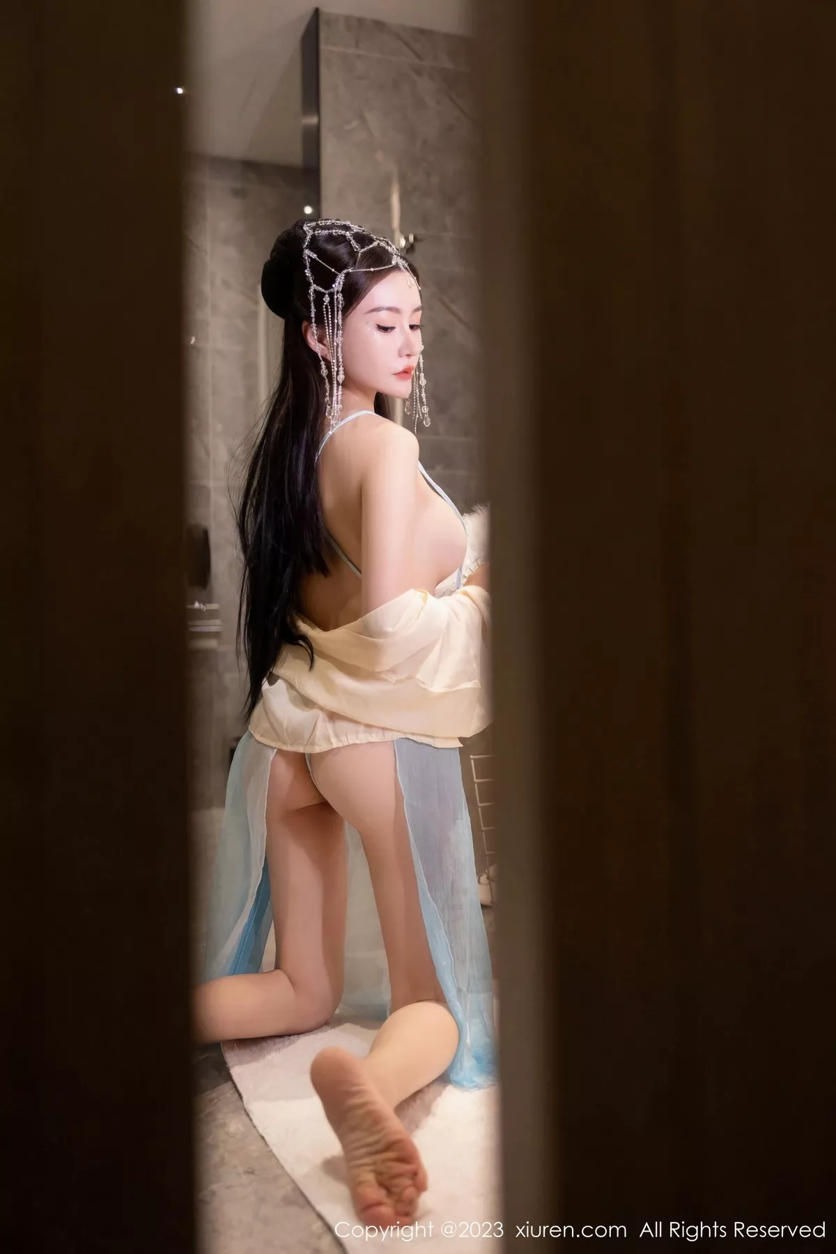 秀人集.com_[XiuRen秀人网]No.7514_模特唐宁宁私房浴室性感浅色薄纱古装服饰秀丰腴身姿诱惑写真75P