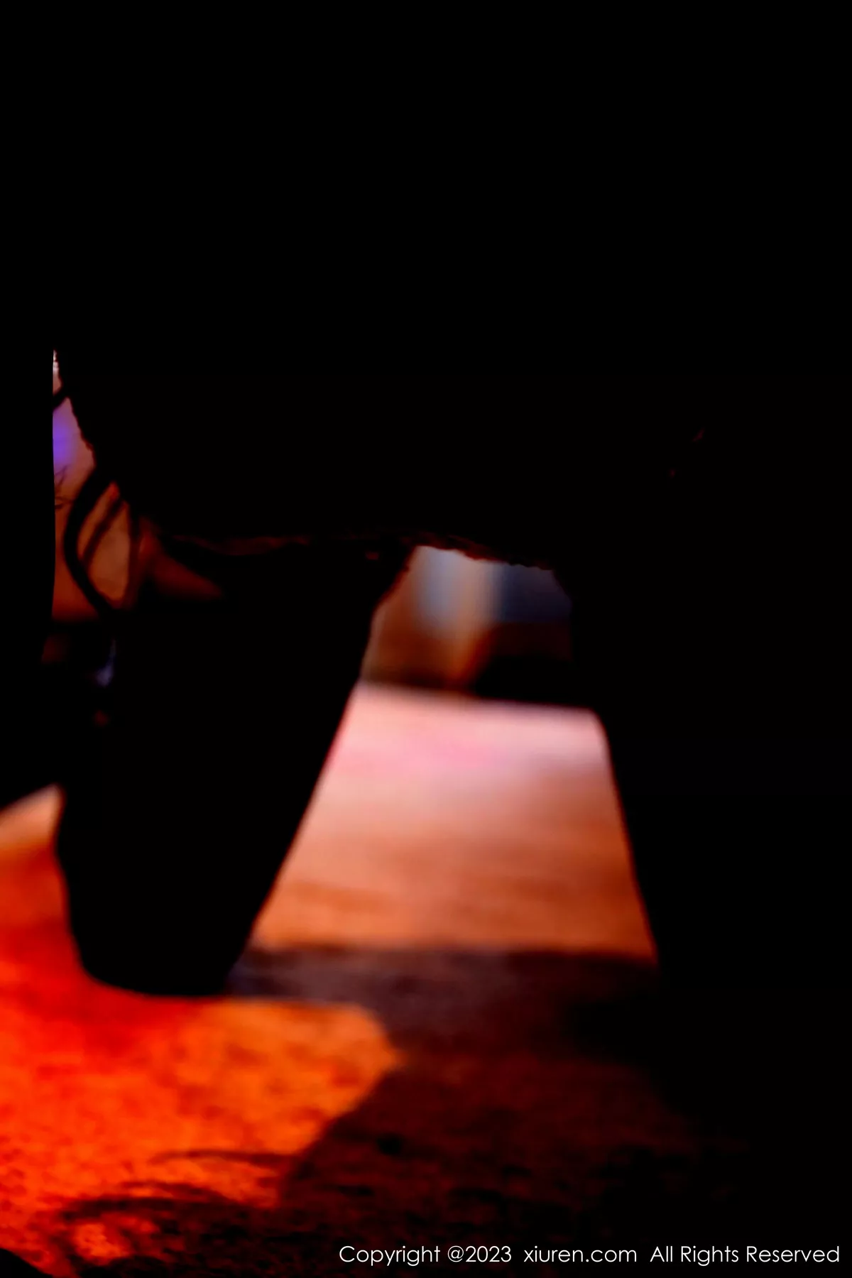 秀人集.com_[XiuRen秀人网]No.7518_模特大美妞儿性感红边轻透内衣配黑丝吊袜秀完美身材诱惑写真73P