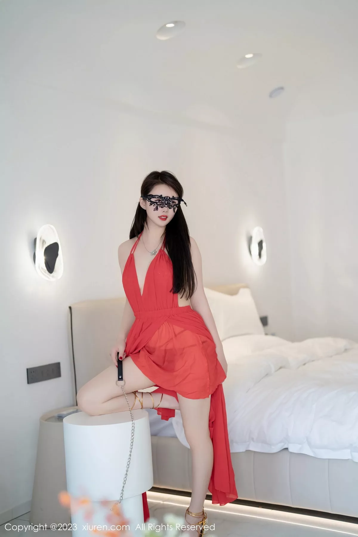 秀人集.com_[XiuRen秀人网]No.7517_模特Summer宝宝红色露肩连衣长裙配肉丝袜秀曼妙身姿诱惑写真62P