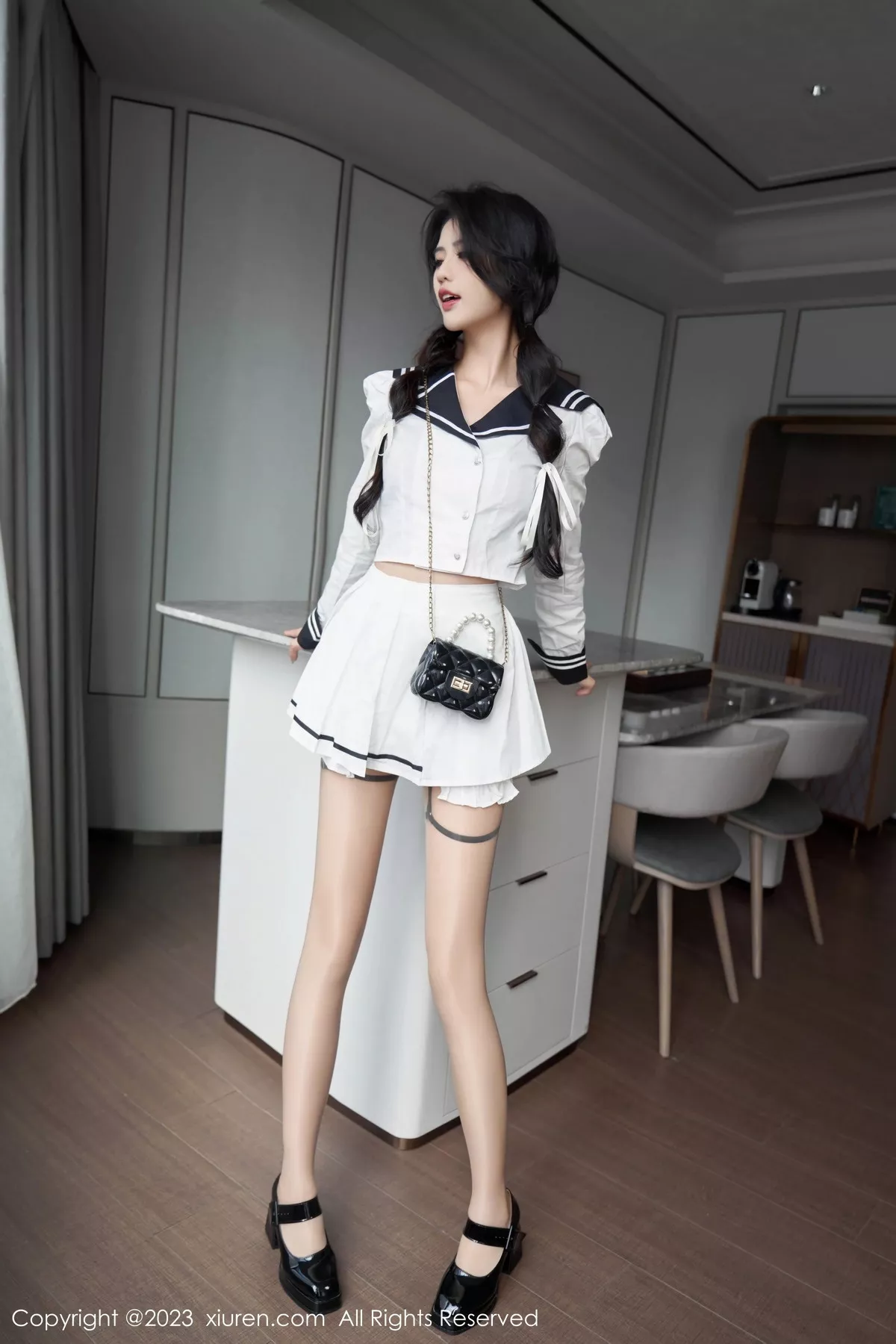 秀人集.com_[XiuRen秀人网]No.7526_模特浅浅Danny性感紫色蕾丝内衣配原色丝袜秀曼妙身姿诱惑写真92P