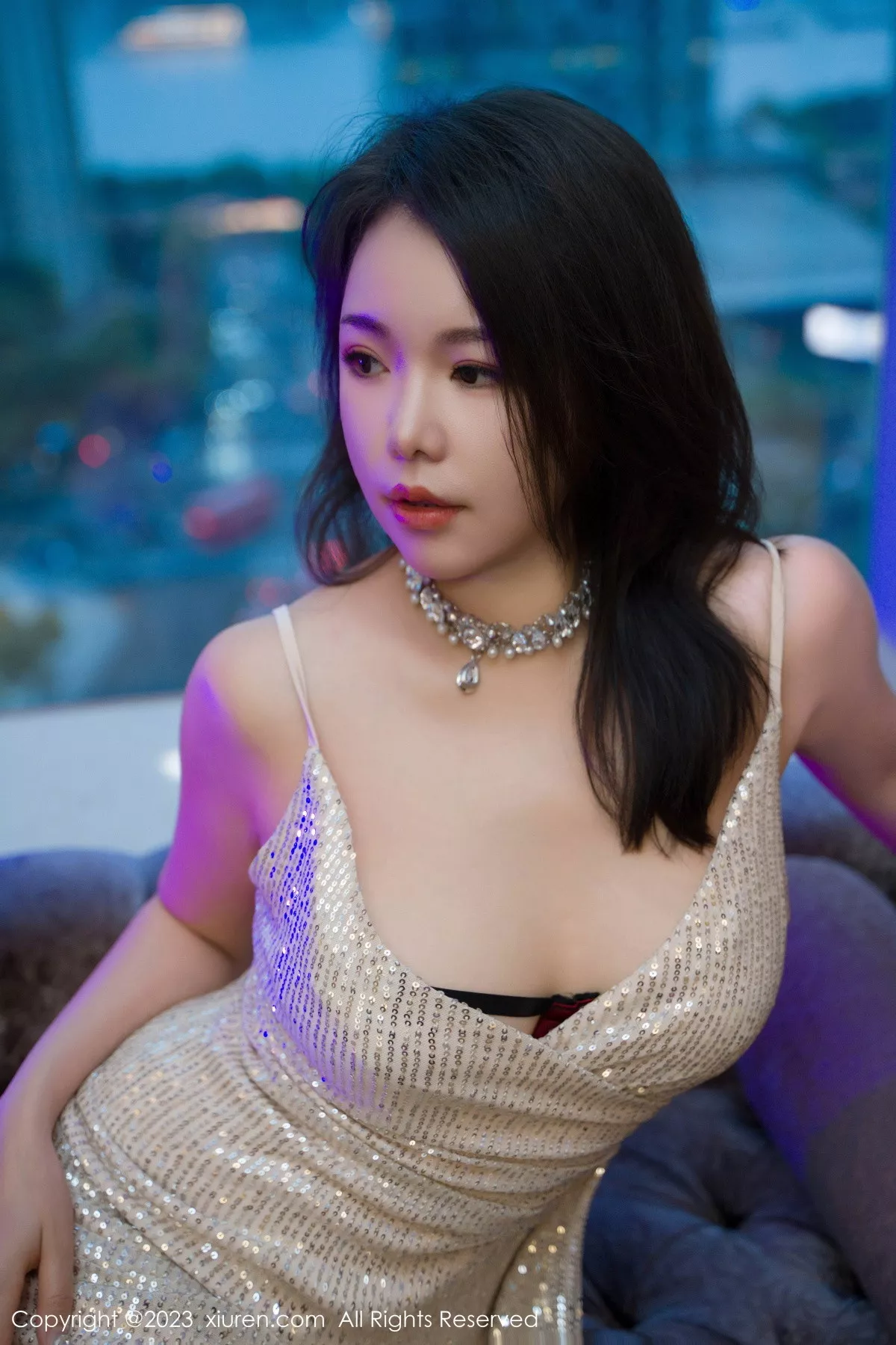 秀人集.com_[XiuRen秀人网]No.7401_模特陆萱雅性感银白吊带短裙露黑色蕾丝情趣内衣完美诱惑写真63P